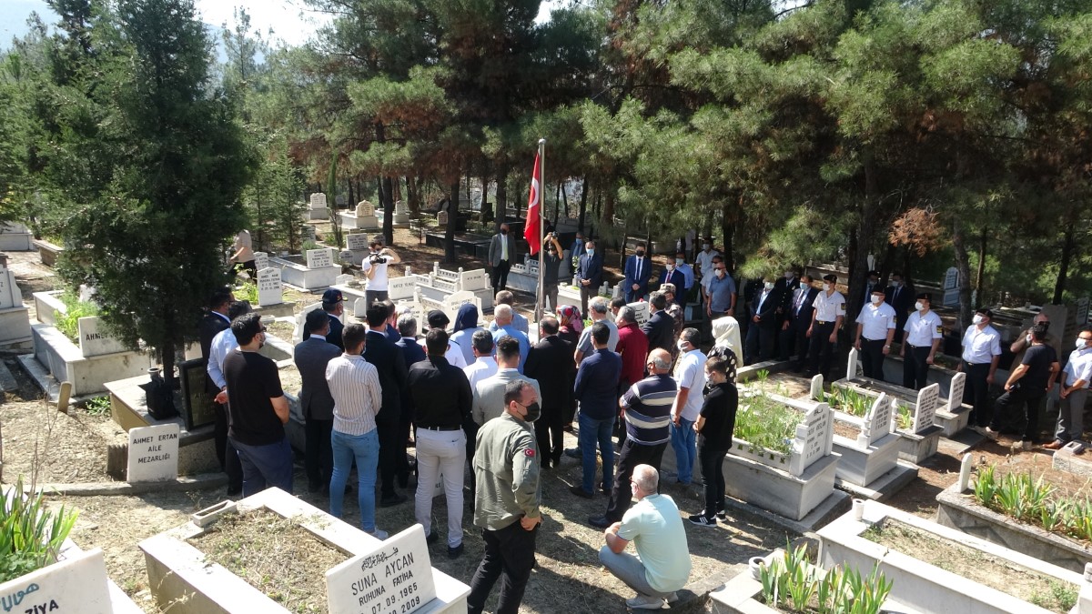 15 Temmuz Şehidi Arslan mezarı başında dualarla anıldı