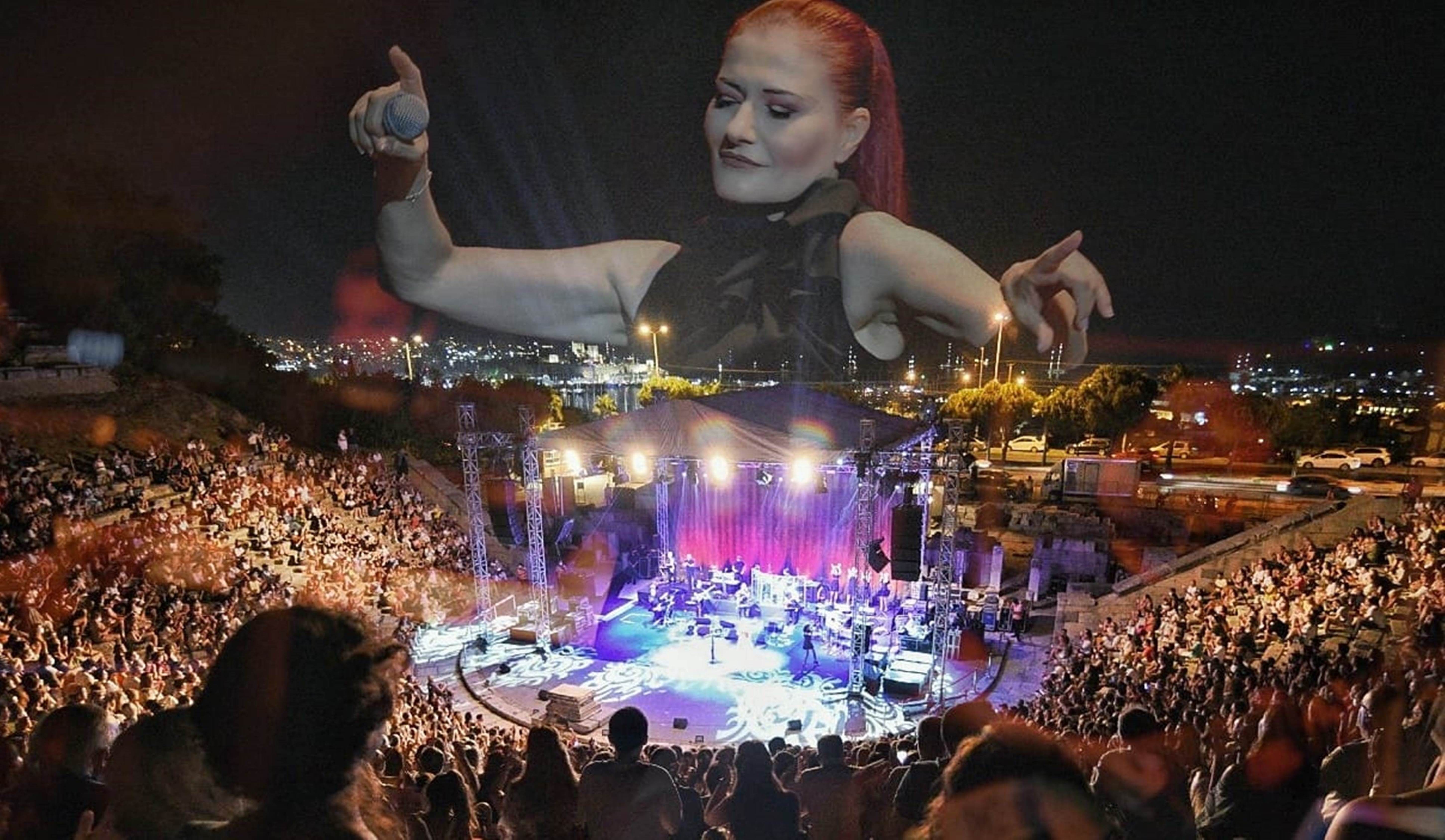 Tarihi mekanda Candan Erçetin rüzgarı