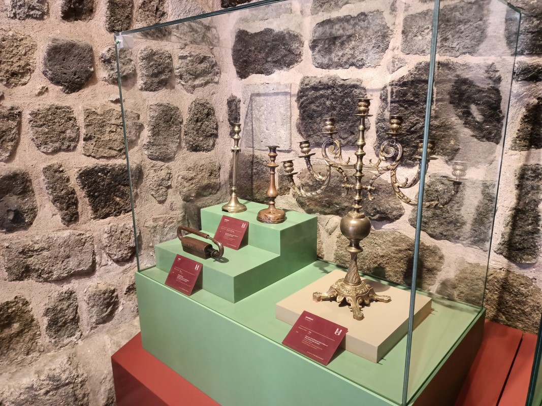 350 yıllık Çifte Minareli Medrese kapılarını Vakıf Eserleri Müzesi olarak tekrar açtı