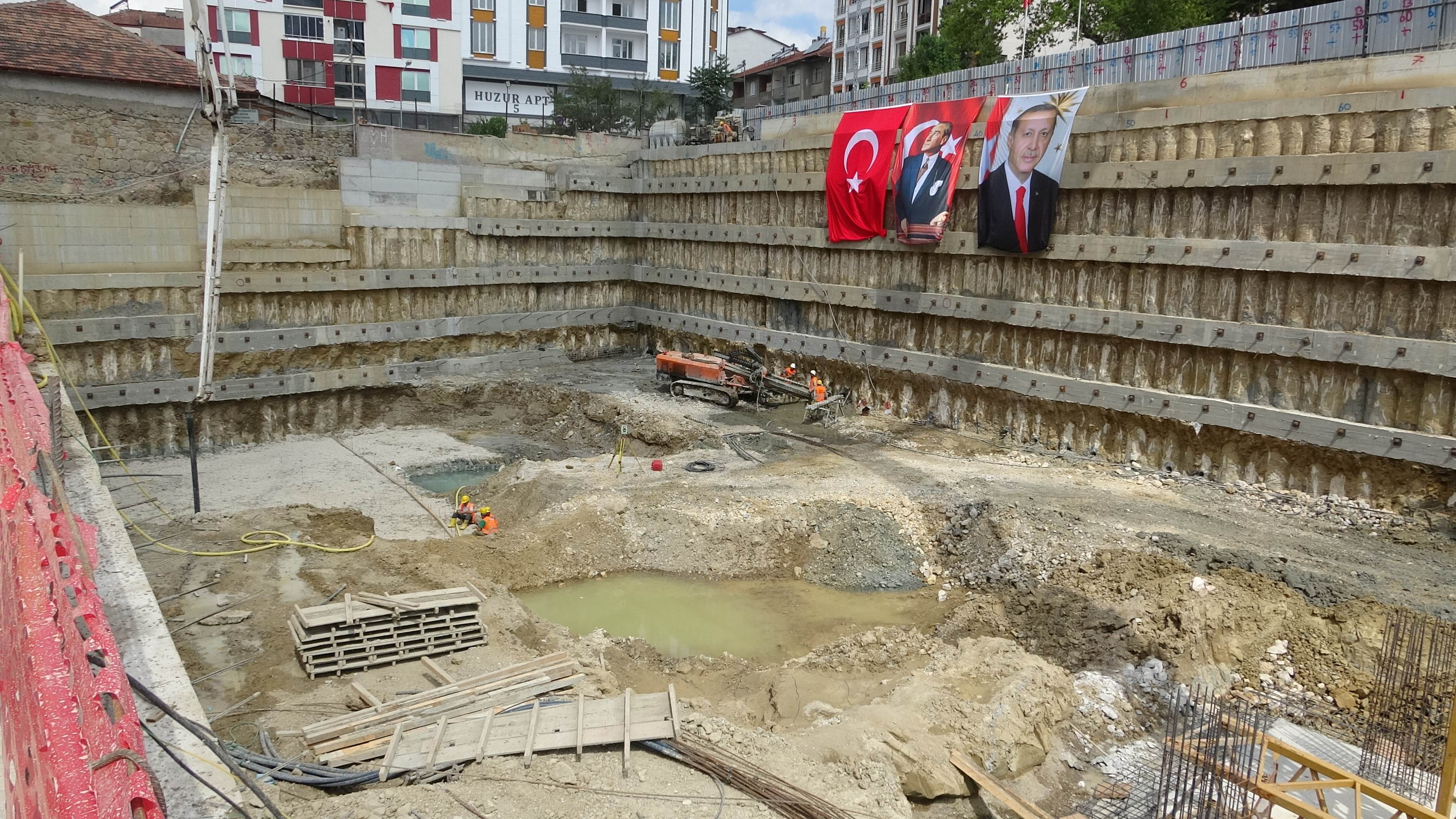 Bakan Varank: 'CHP sadece vatandaşın gözünü boyayacak işlere imza atar'