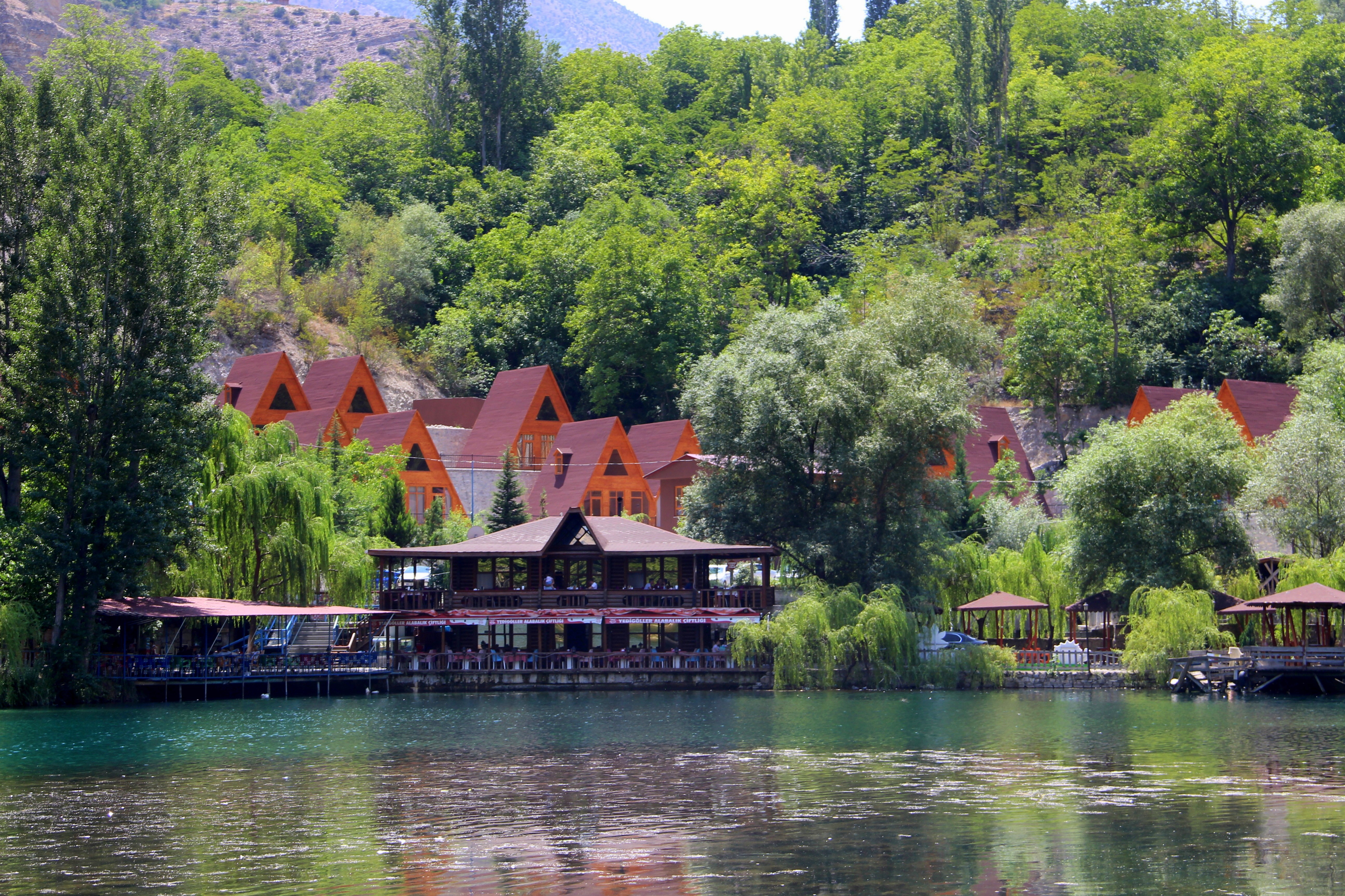 Saklı Cennet ‘Yedigöller' eşsiz manzarasıyla göz kamaştırıyor