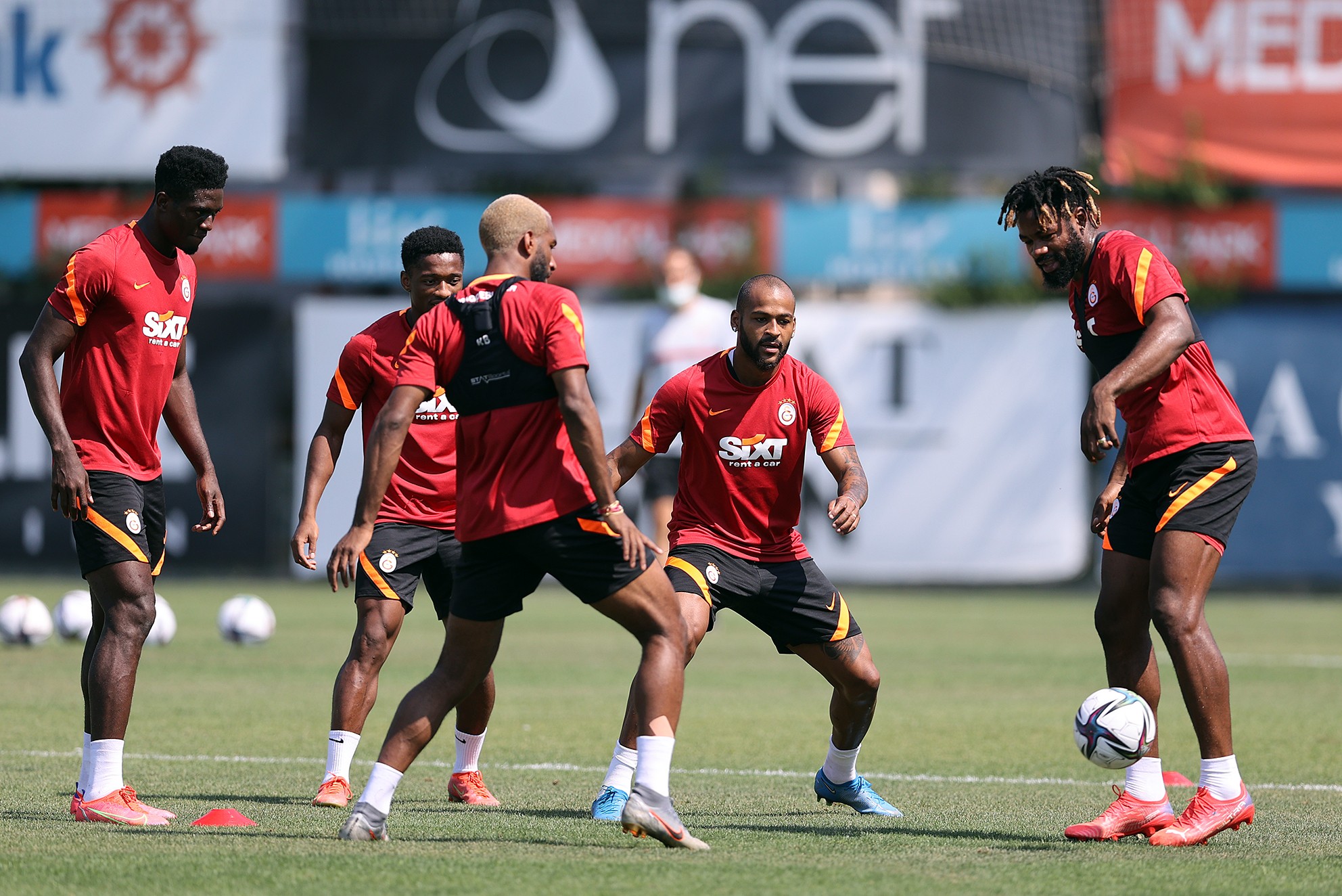 Galatasaray'da PSV maçı hazırlıkları devam etti