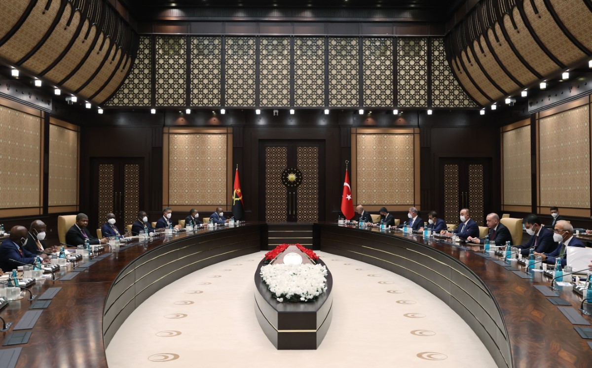Cumhurbaşkanı Erdoğan'dan Angola açıklaması: 'Hedefimiz 500 milyon dolara ulaşmak'