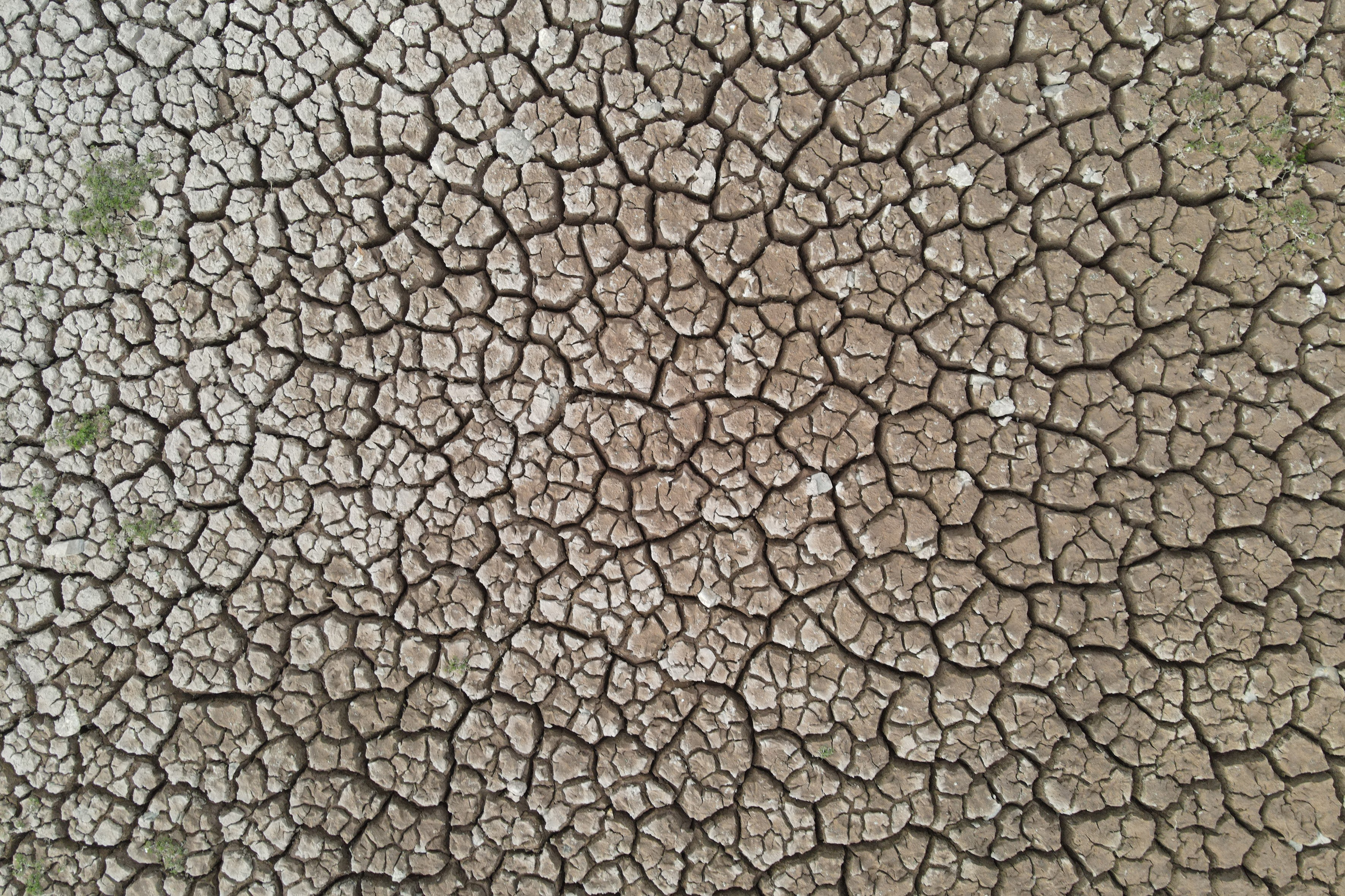 Dipsiz Göl 'Dipsiz Çöl' oldu