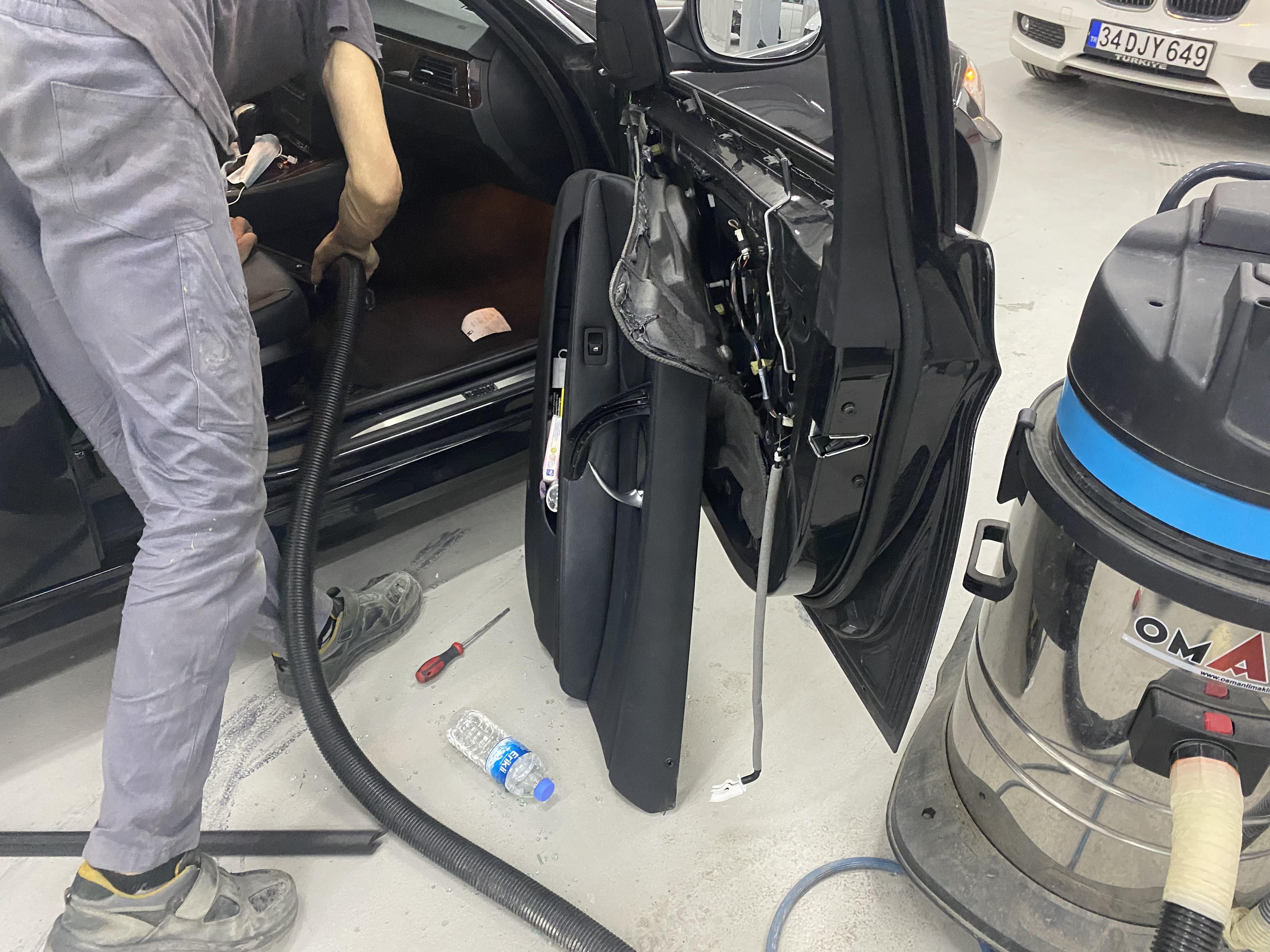 Gurbetçilere hırsızlık şoku, arabada uyurken 25 bin euro çaldırdılar