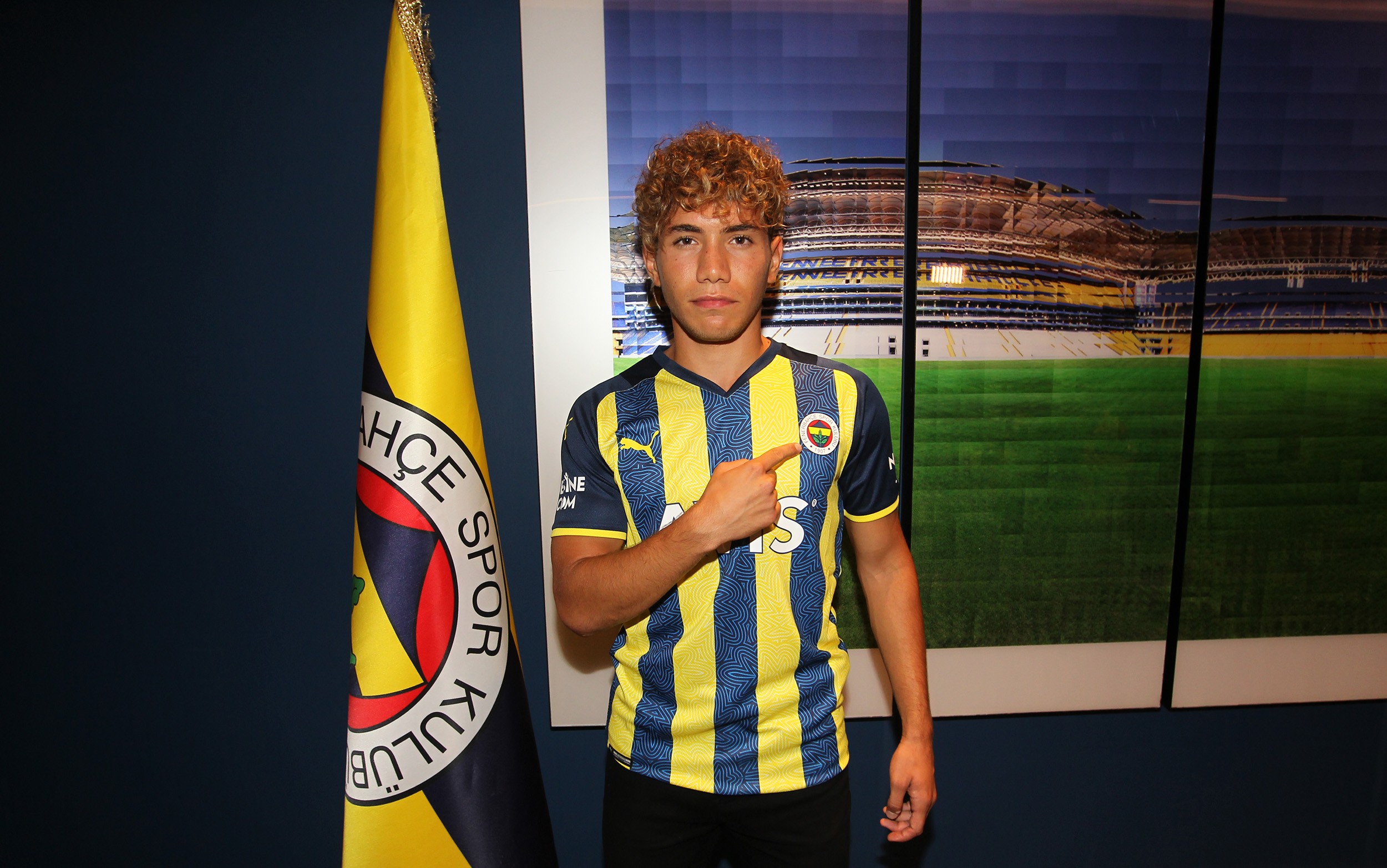 Fenerbahçe, Çağatay Kurukalıp'ı kadrosuna kattı