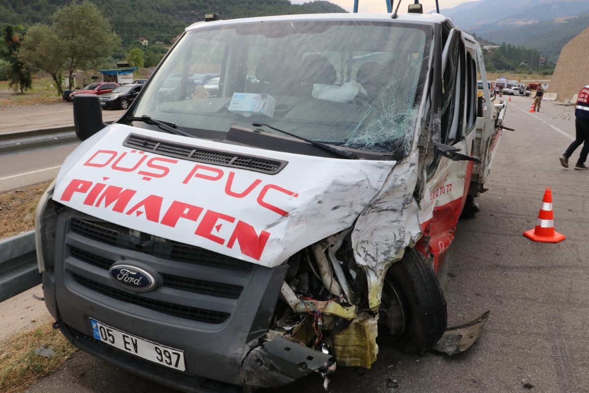 Amasya’da feci kaza