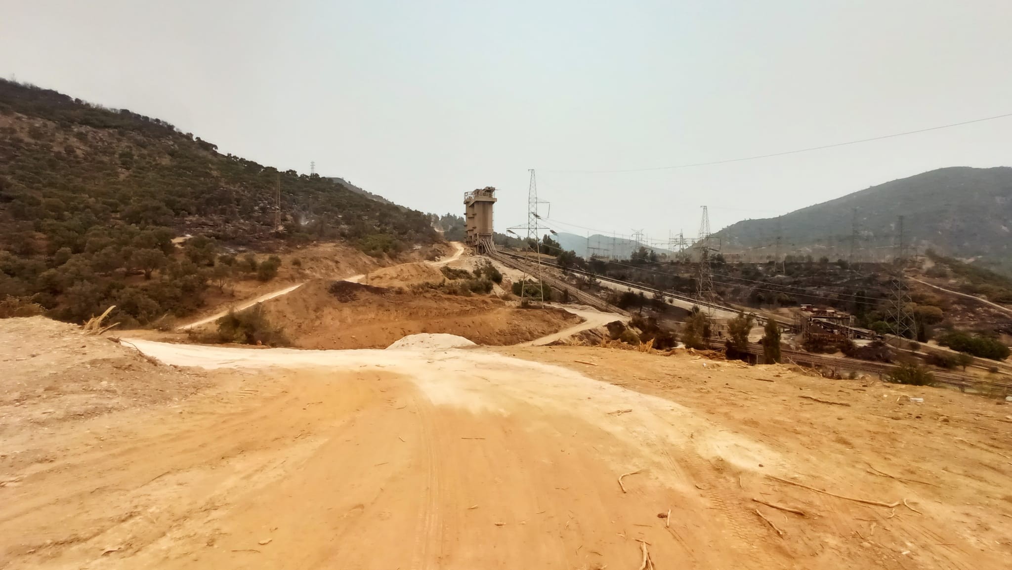 Termik santral yangından sonra içeriden ilk kez görüntülendi