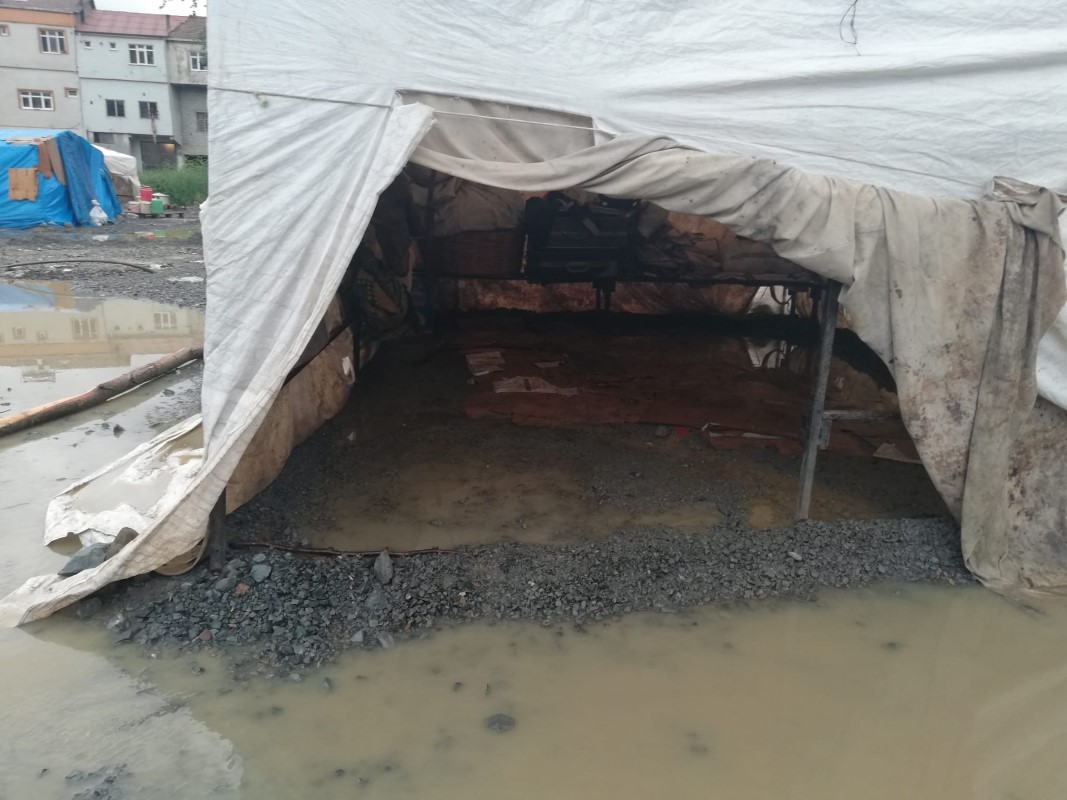 Zonguldak’ta mevsimlik tarım işçilerinin çadırları sular altında kaldı