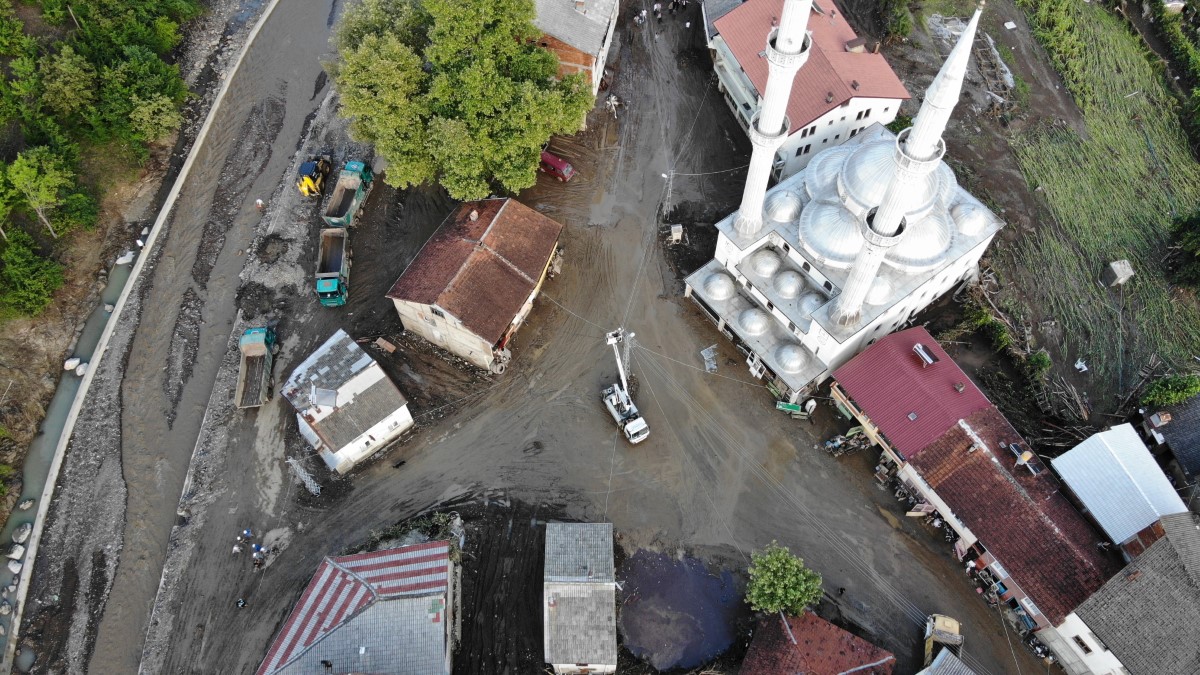 Zafer köyündeki çalışmalar havadan görüntülendi