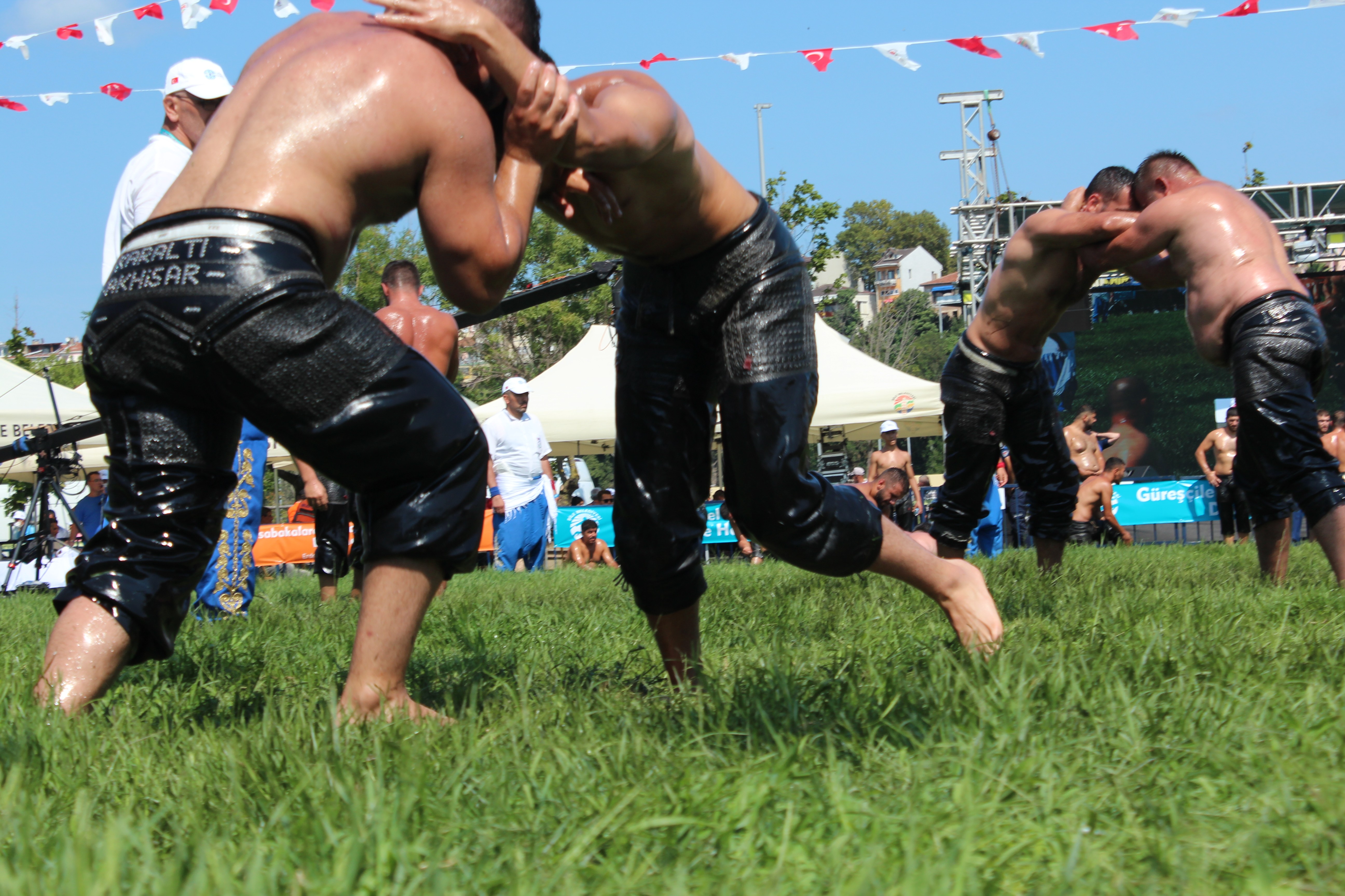 Şile'de pehlivanlar er meydanına çıktı