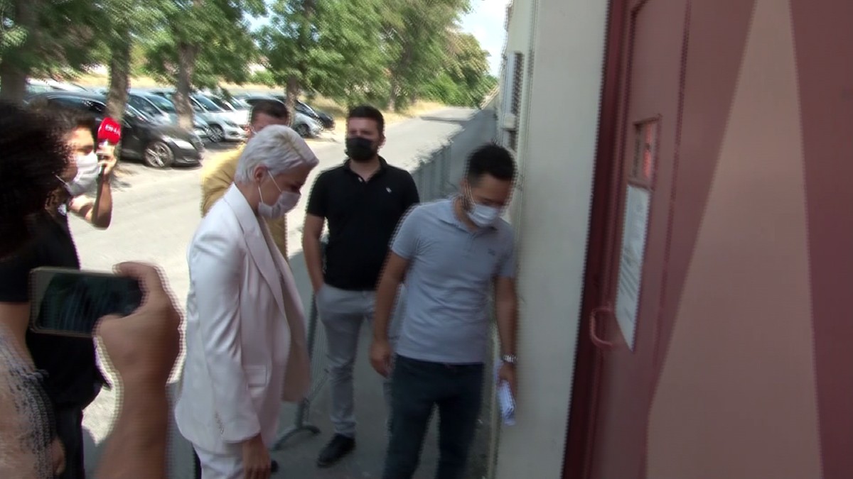 Selin Ciğerci Deniz Akkaya tartışmasında sular durulmuyor... Akkaya cezaevine girdi!