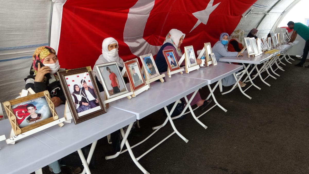 Evlat nöbetindeki ağabeyden kardeşine çağrı: 'Geldiğin gibi seni alıp eve götüreceğim, söz veriyorum sana'