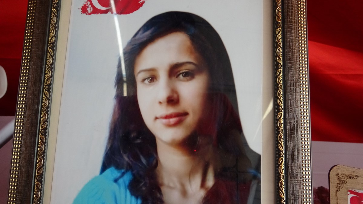 Evlat nöbetindeki ağabeyden kardeşine çağrı: 'Geldiğin gibi seni alıp eve götüreceğim, söz veriyorum sana'