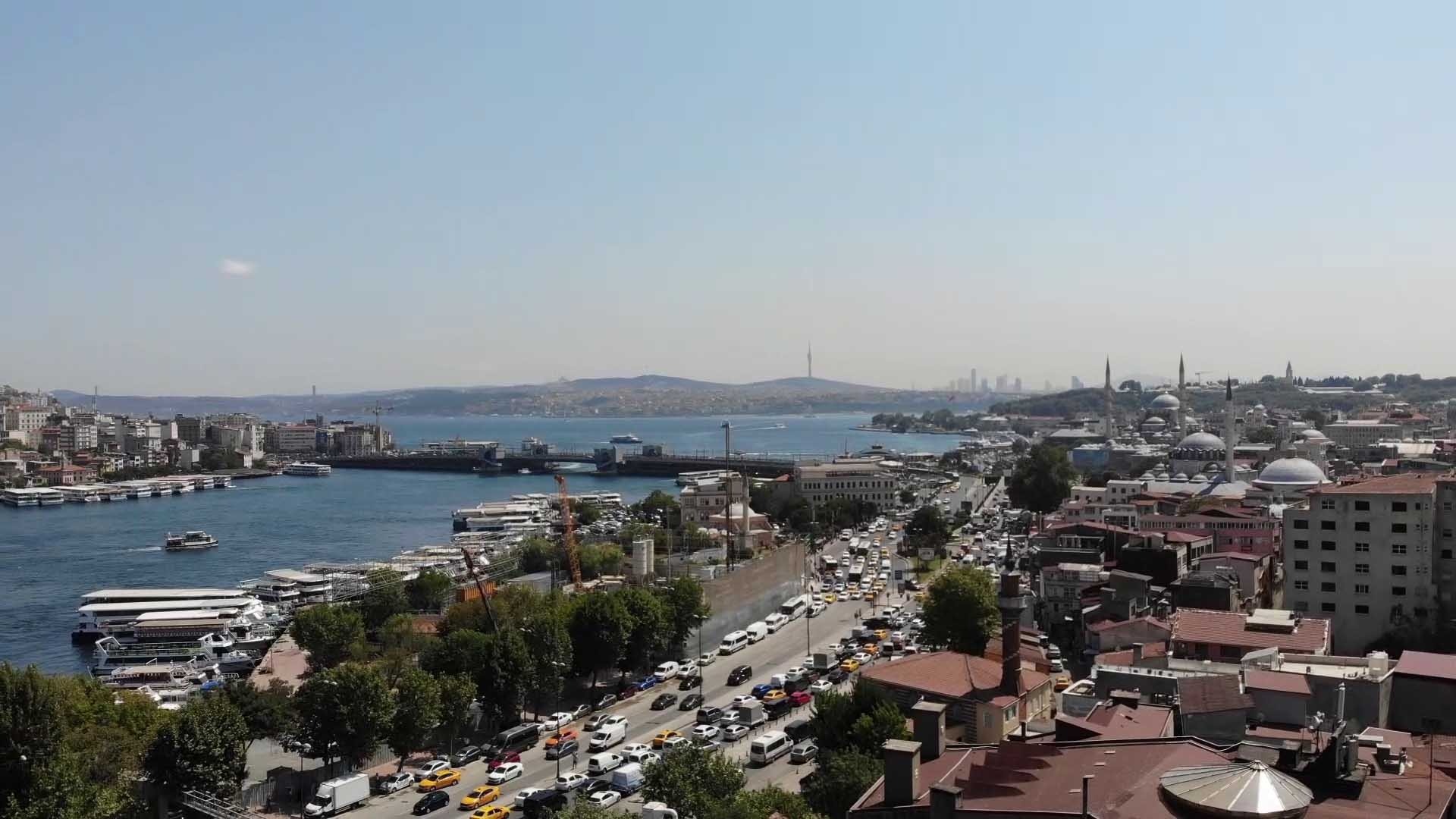 Bu mahallenin nüfusu gece 12, gündüz 200 bin kişi