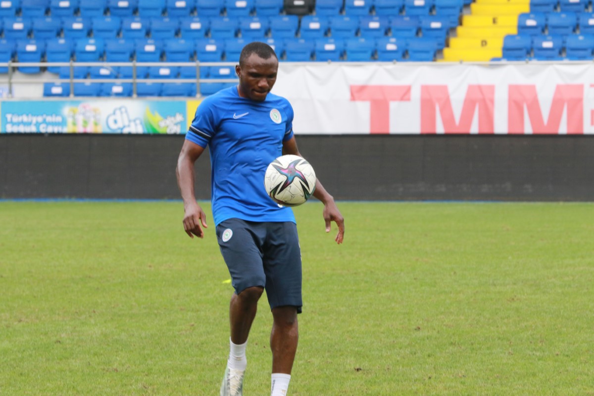 Aminu Umar: '540 gün sonra sahaya çıktığımda gerçekten çok duygusal bir an yaşadım'