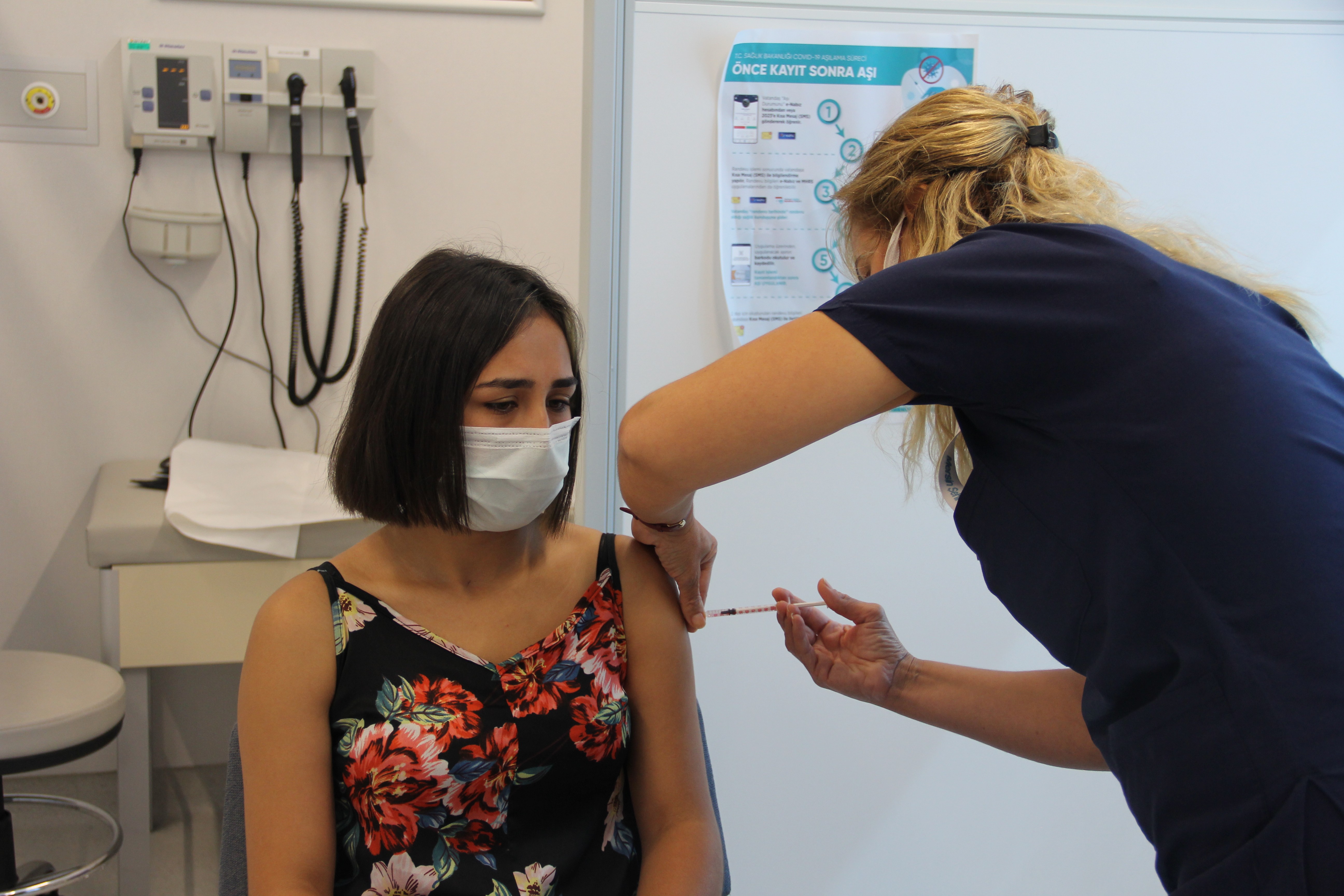 Pandemiyi yüklendi, diğer hastalara hizmeti de hiç bırakmadı