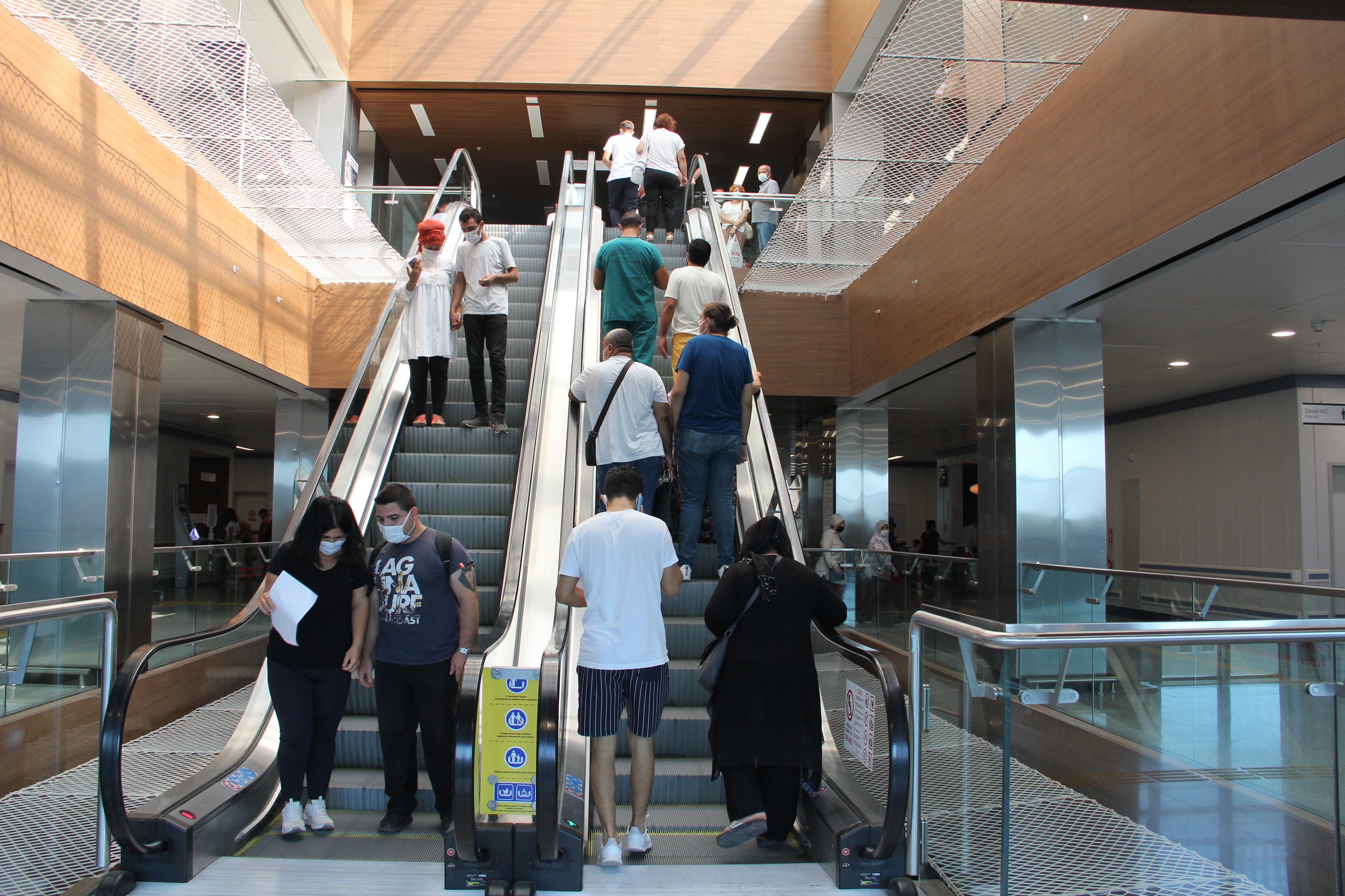 Pandemiyi yüklendi, diğer hastalara hizmeti de hiç bırakmadı