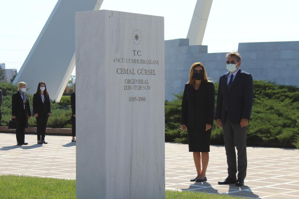 27 Mayıs 1960 askeri darbesinin liderini anmaya sadece birkaç kişi geldi