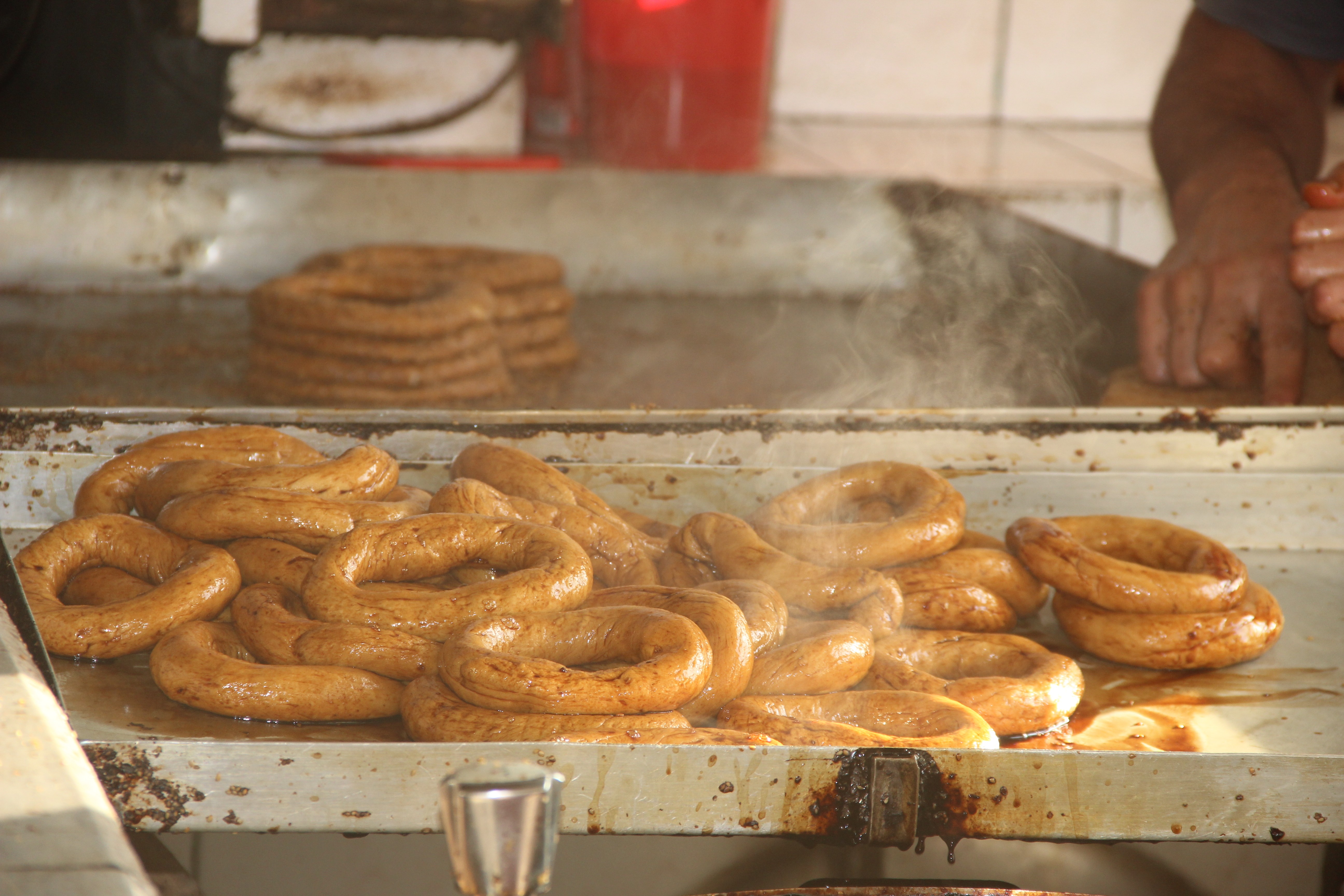 Osmanlı'dan günümüze vazgeçilmez lezzet ‘kara fırın simidi’