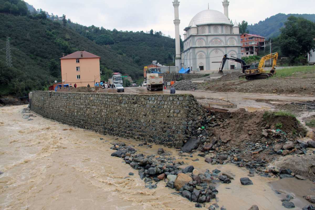 Batlama Deresi taşınca büyük korku yaşadılar