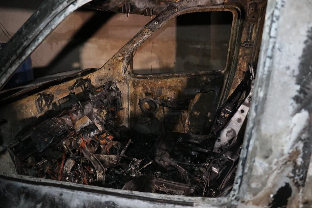 Misafirliğe gittikleri evde çıkan yangında baba ve üç çocuğu yaşamını yitirdi