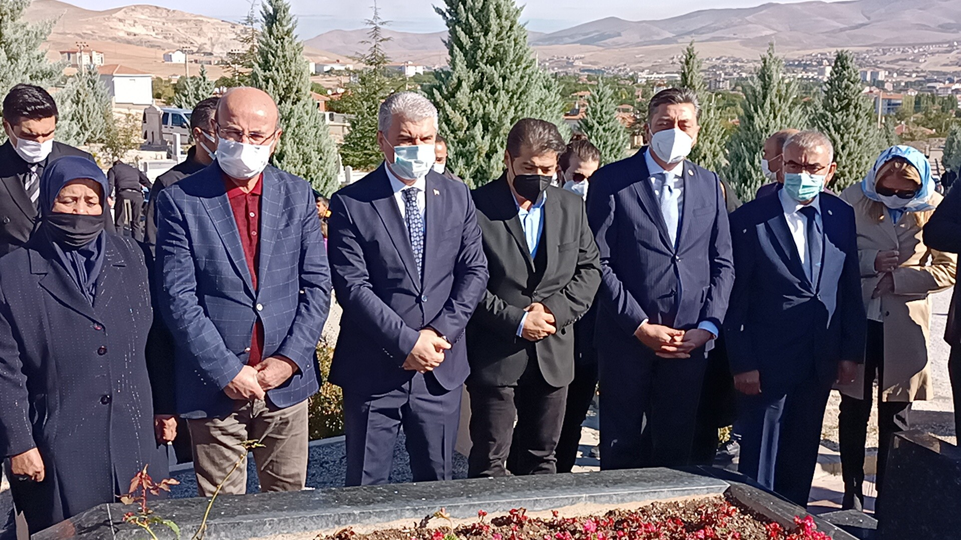 Neşet Ertaş ölümünün 9. yılında mezarı başında anıldı