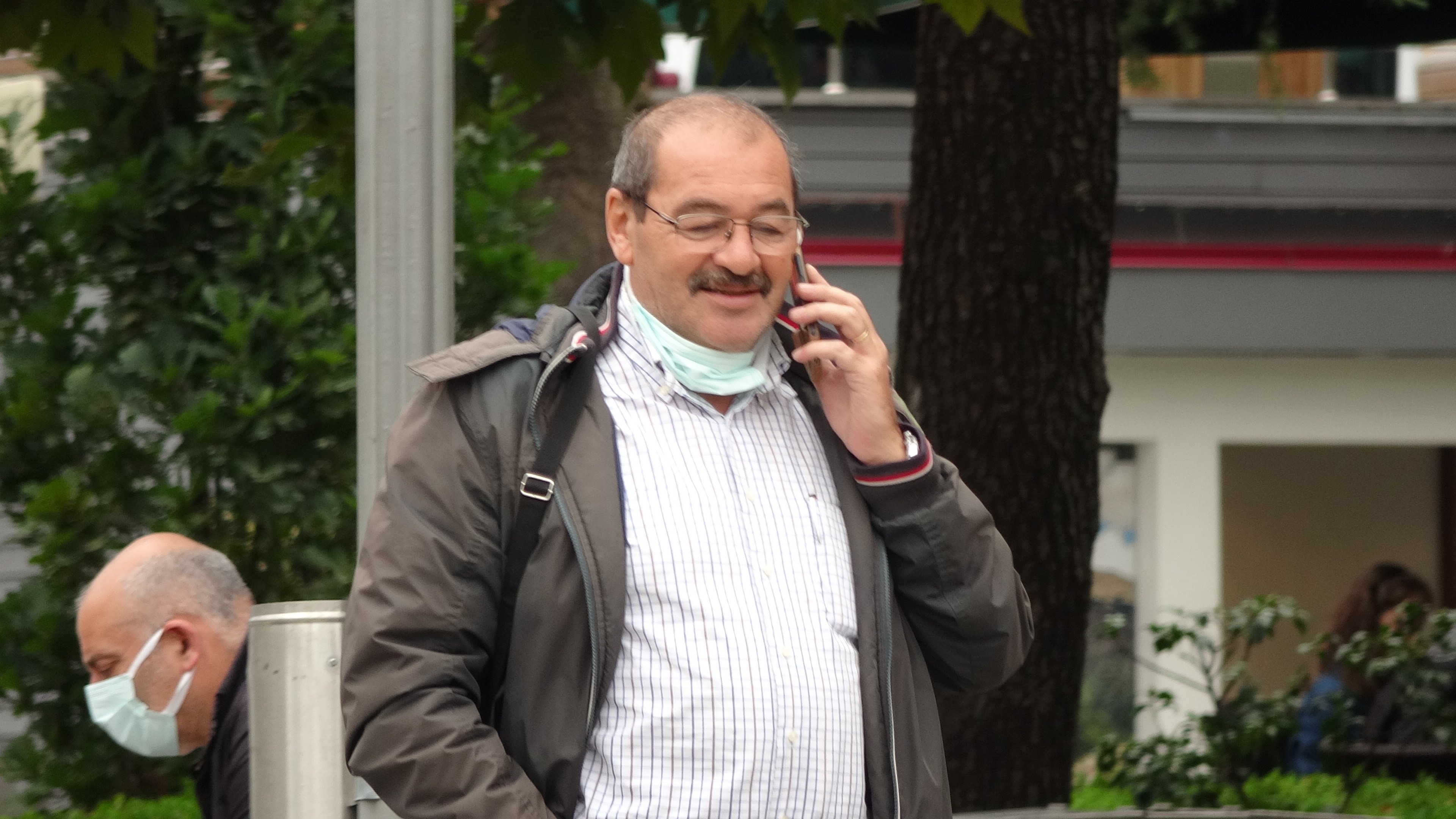 En çok Covid vakasının görüldüğü Trabzon’da maskeler çene altında