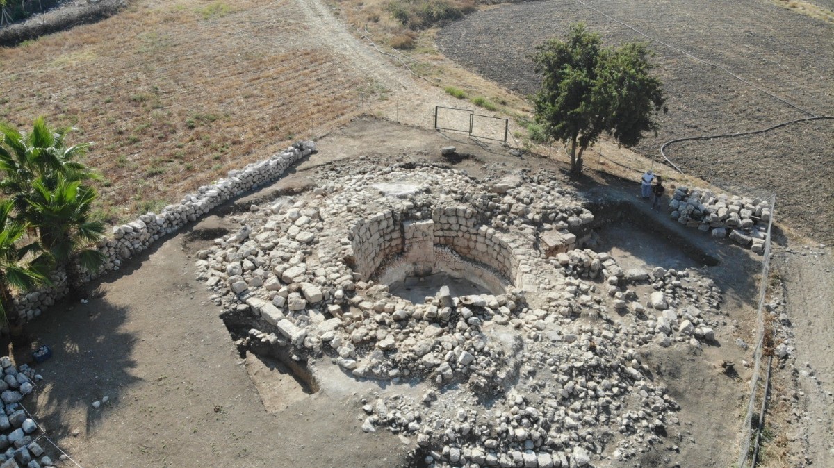 Aratos’un anıt mezarının bölgede eşsiz olduğu ortaya çıktı