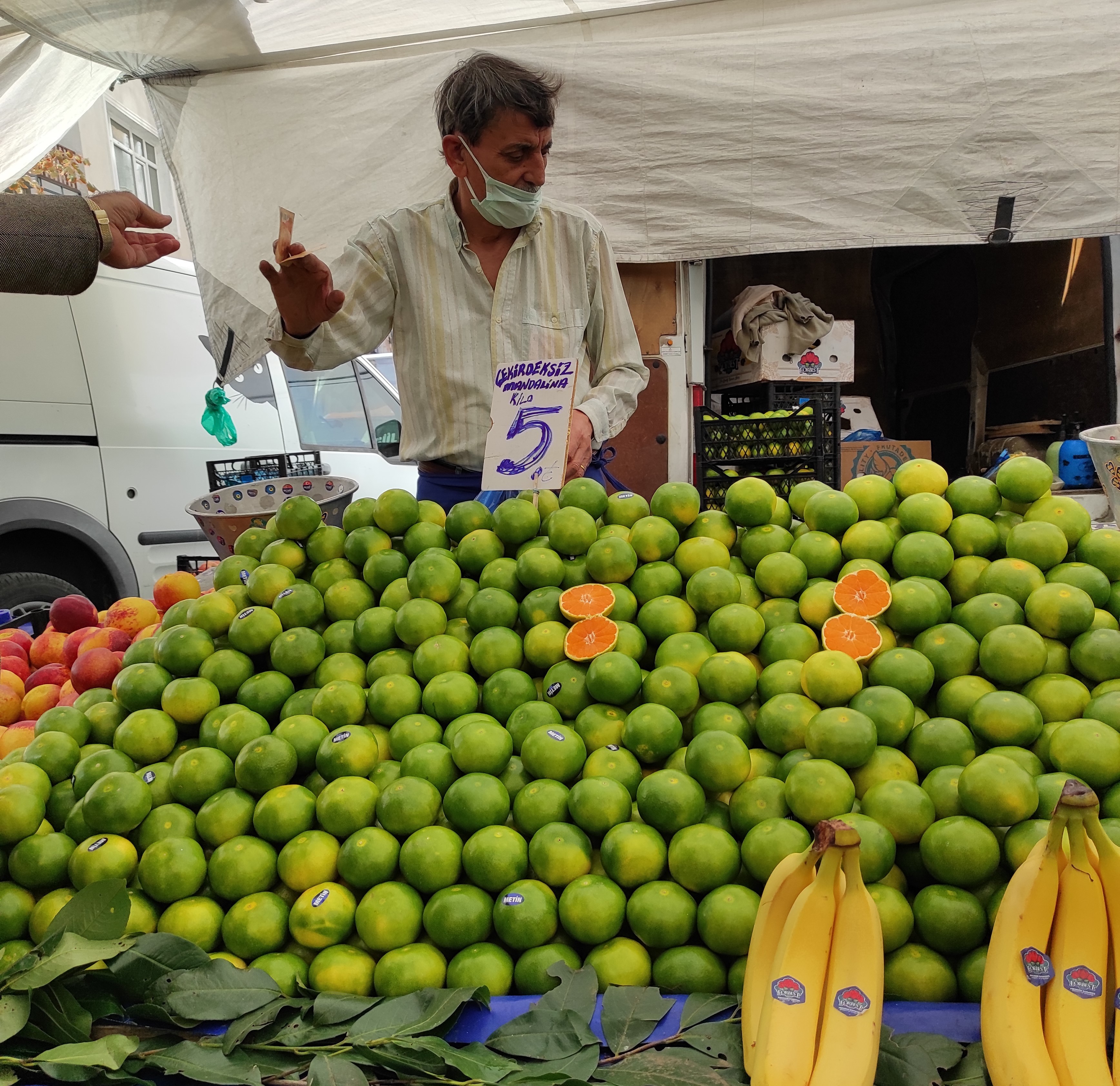 Pazar ve market fiyatları arasında büyük fark göze çarpıyor