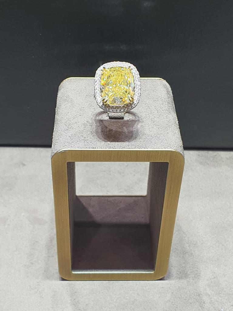 21 karatlık tektaş pırlanta yüzük 5 milyon TL’den alıcısını arıyor