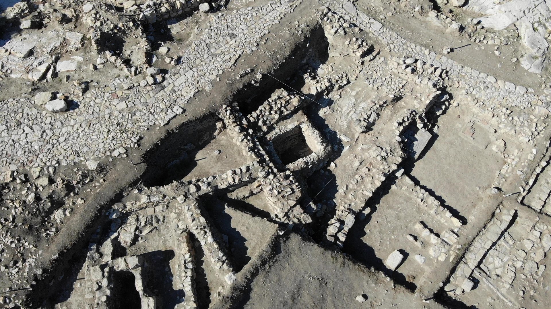 ‘Amasya Kalesi’nden tarih fışkırıyor