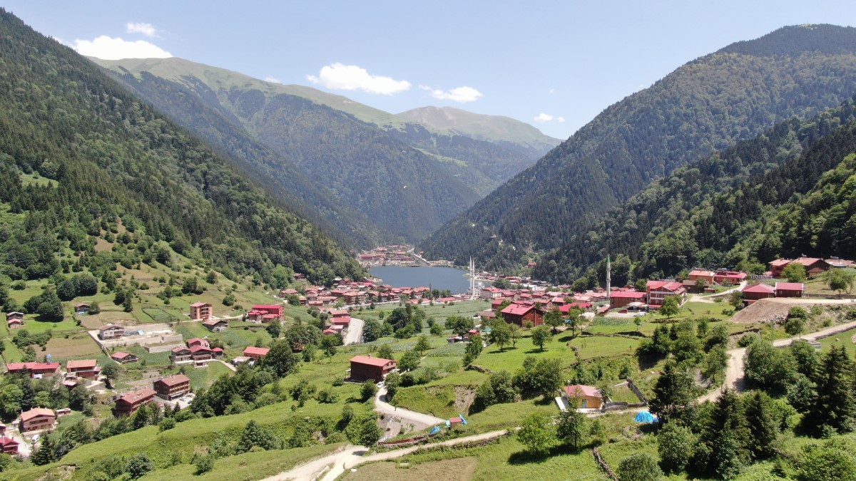 Uzungöl 21 yıldır çözülemeyen imar planını bekliyor