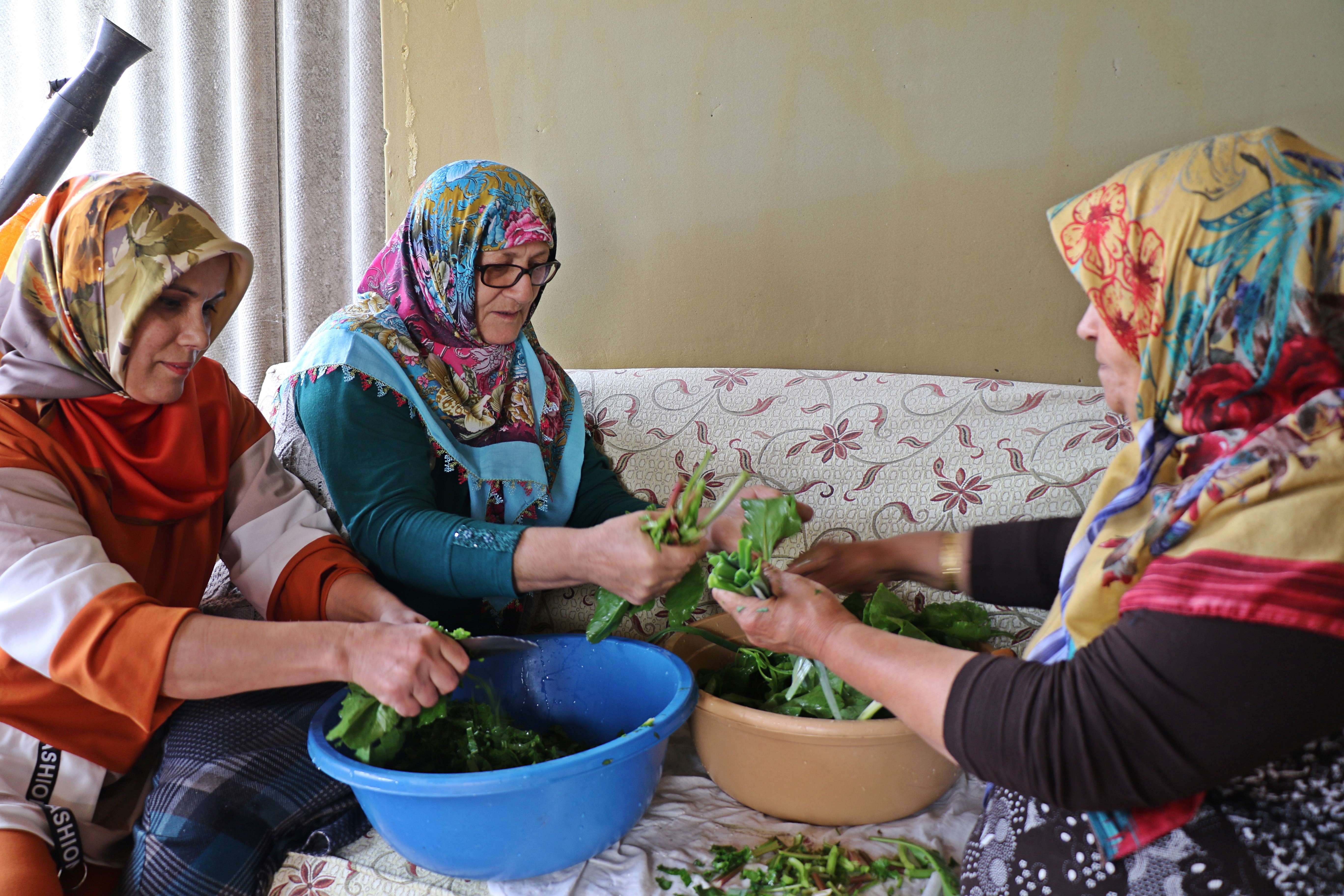 Köy kadınları bu lezzet için seferber oluyor