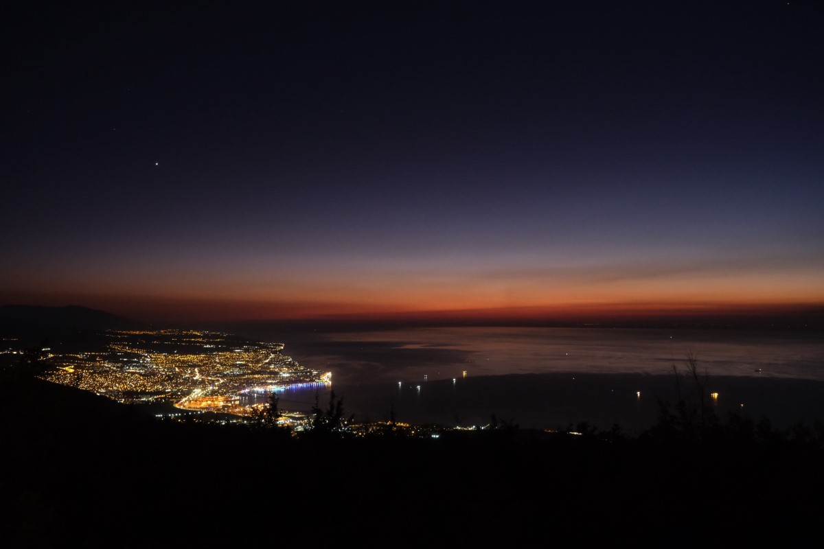 İskenderun Körfezi’nde kartpostallık gün batımı manzarası