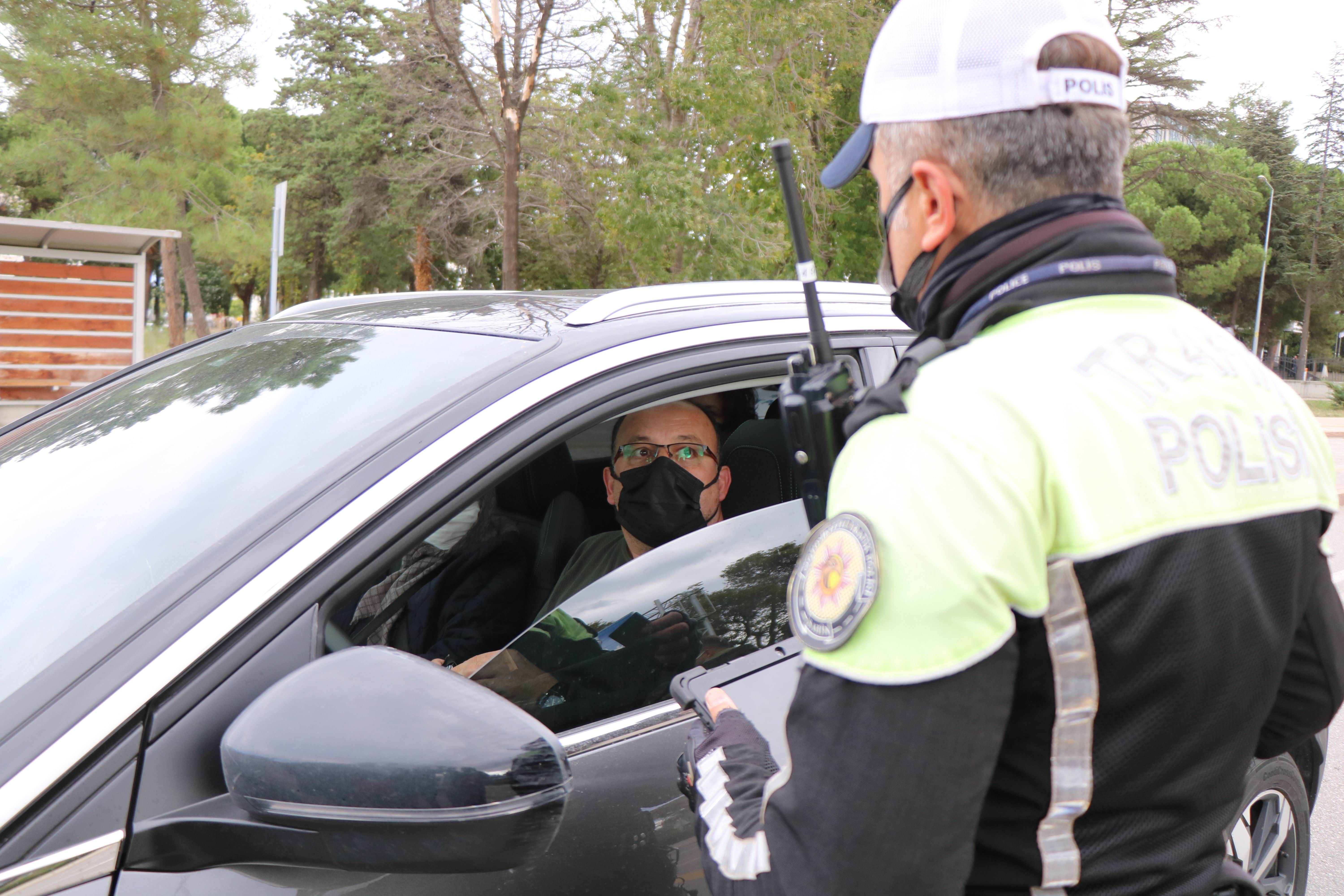 Modifiye tutkunu sürücüler cezadan kaçamadı