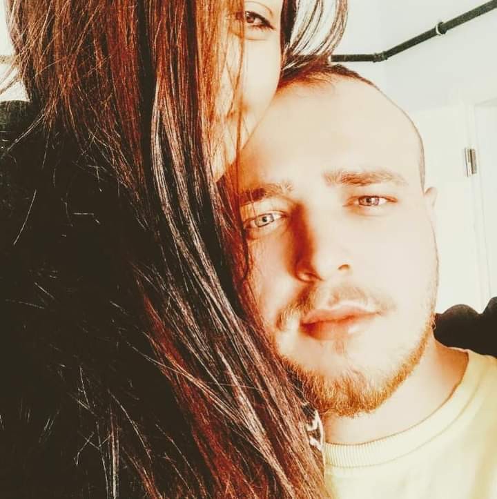 Buca’da bir kişi evinde silahla vurulmuş halde ölü bulundu