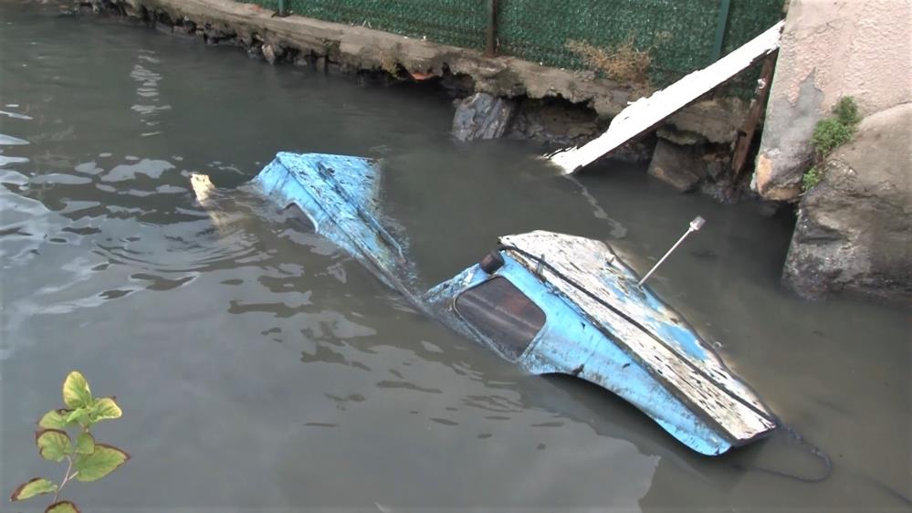 Üsküdar Bekar Deresi’nin çözümsüz sorunu ‘lağım kokusu’