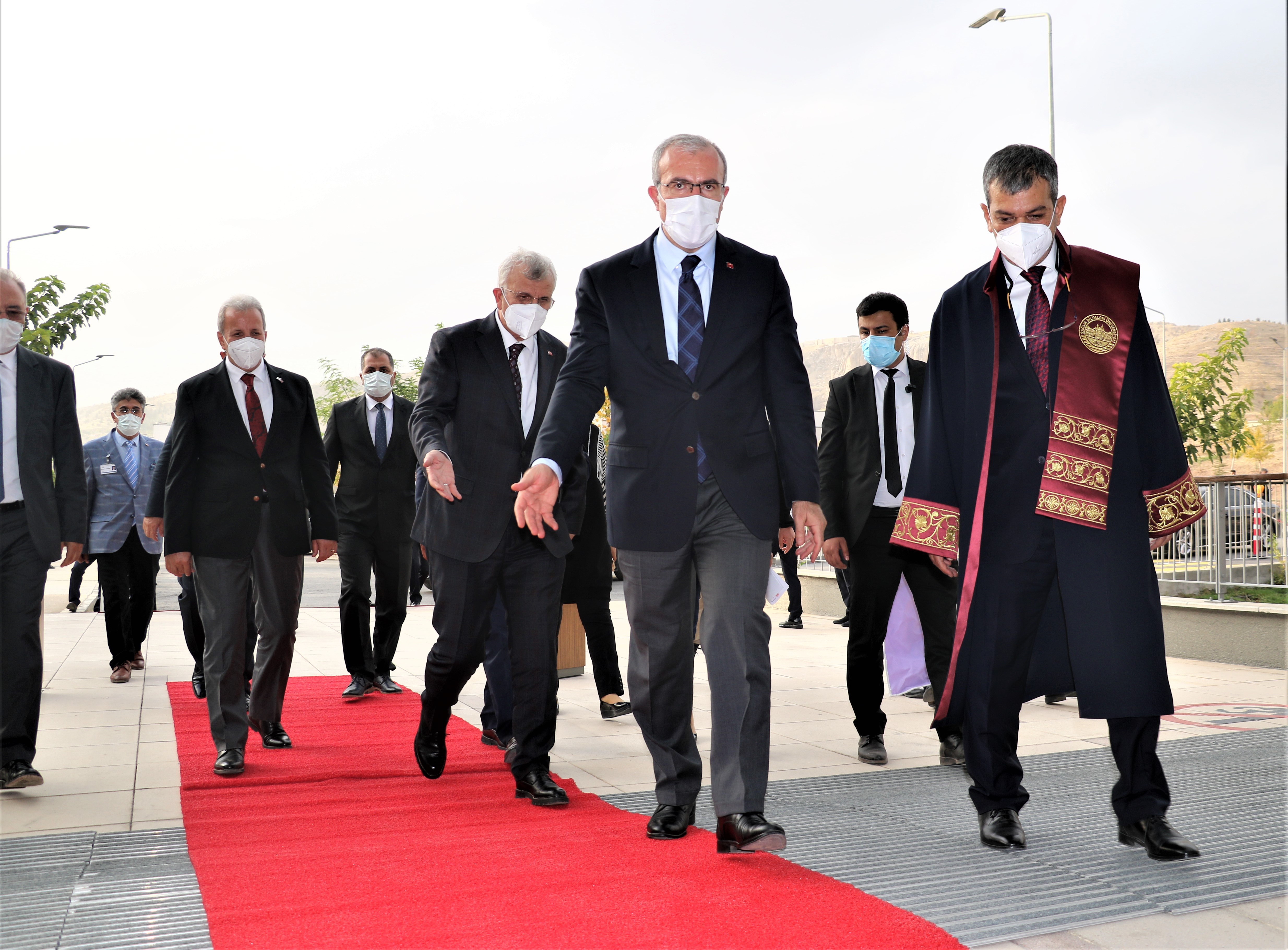 Doğu ve Güneydoğu Anadolu Bölgesi'nin tek şehir hastanesi, 9 ayda 1 milyondan fazla hastaya şifa dağıttı