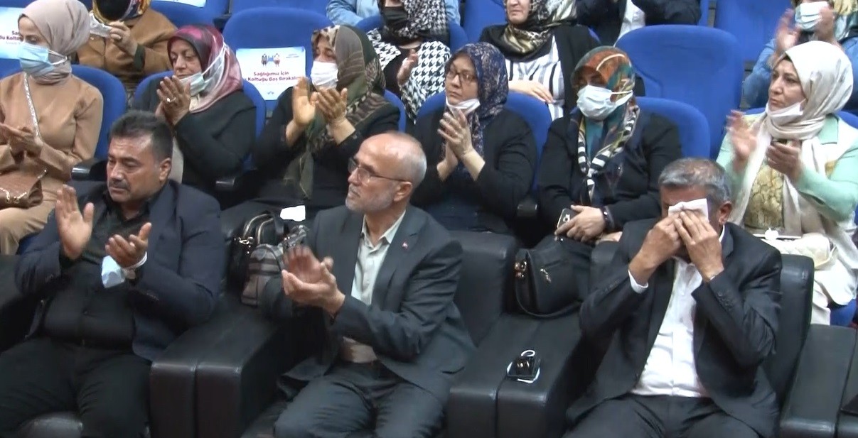 Şehit Ömer Halisdemir'in babası konuştu, herkes ağladı