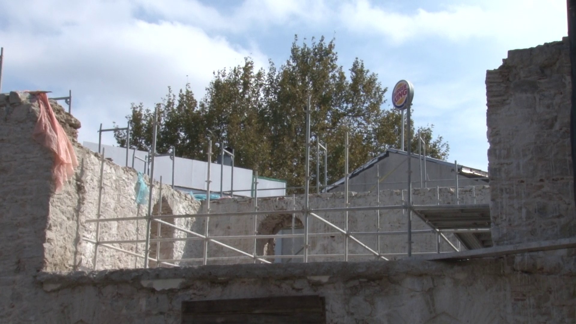 Üsküdar'da 460 yıllık Gülfem Hatun Camii'nin restorasyon çalışması havadan görüntülendi