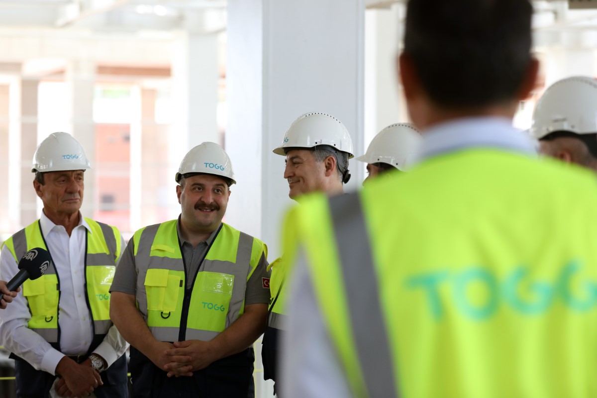 Bakan Varank TOGG Gemlik Tesisleri İnşaatında incelemelerde bulundu