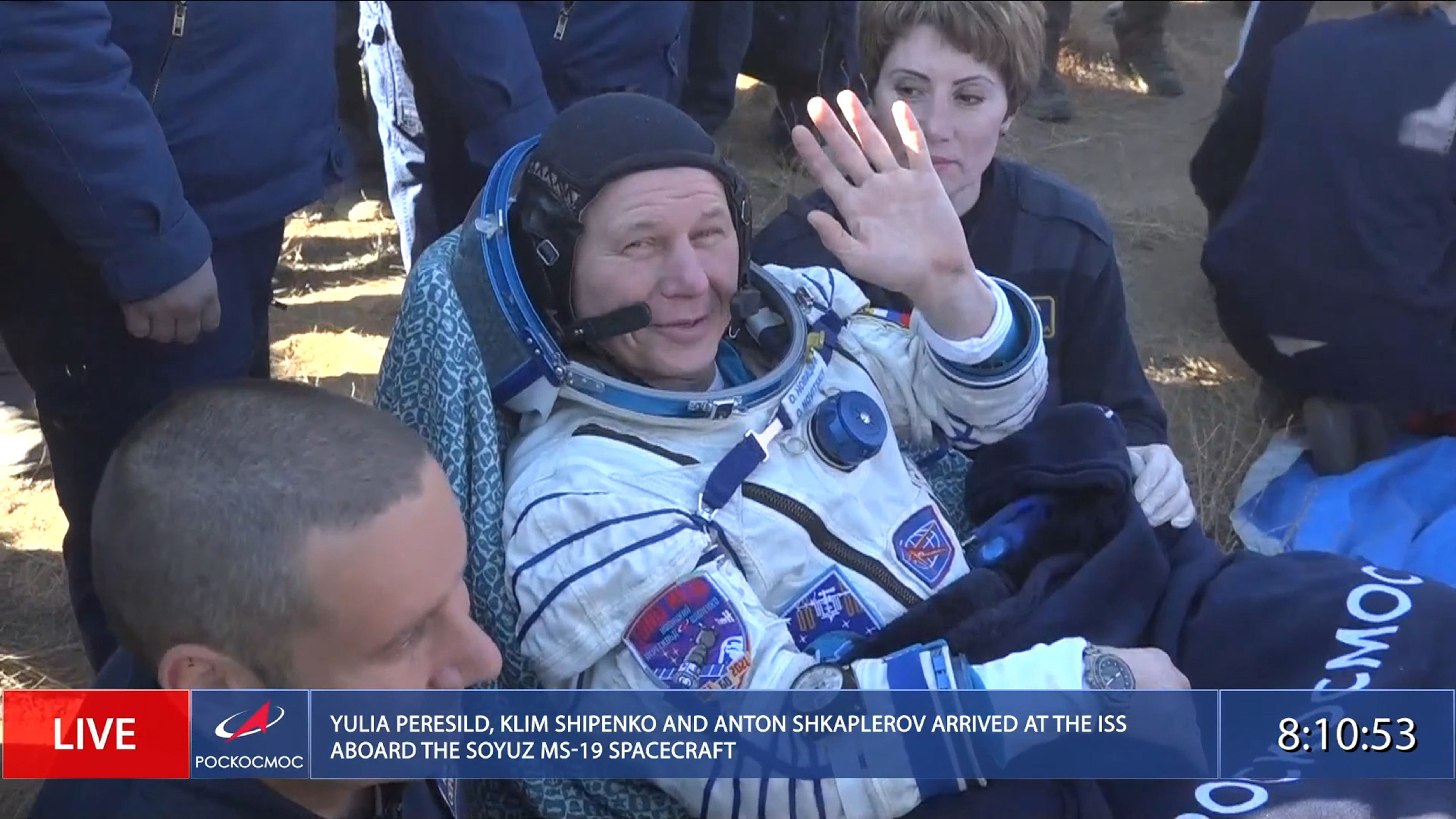 İlk uzay filmi için Uluslararası Uzay İstasyonu’na giden Rus ekip Dünya'ya döndü