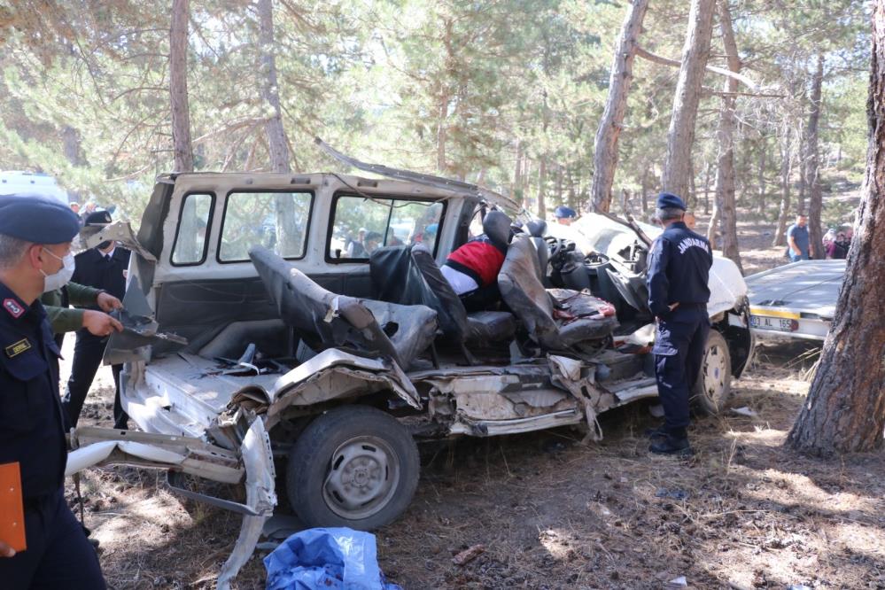 Afyonkarahisar'da feci kaza! 5 ölü