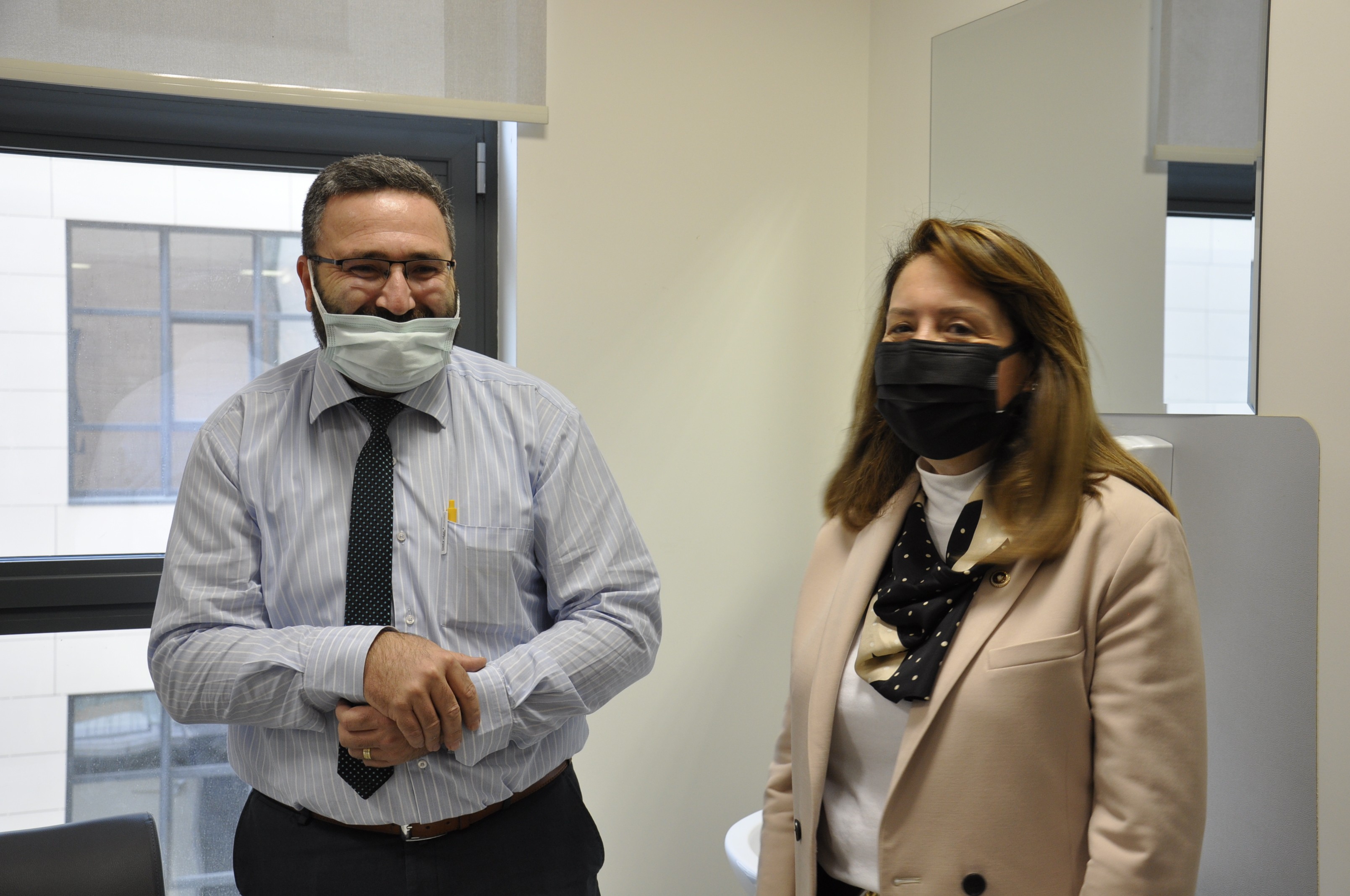 Hastanenin ilk Turkovac gönüllüsü aşı oldu