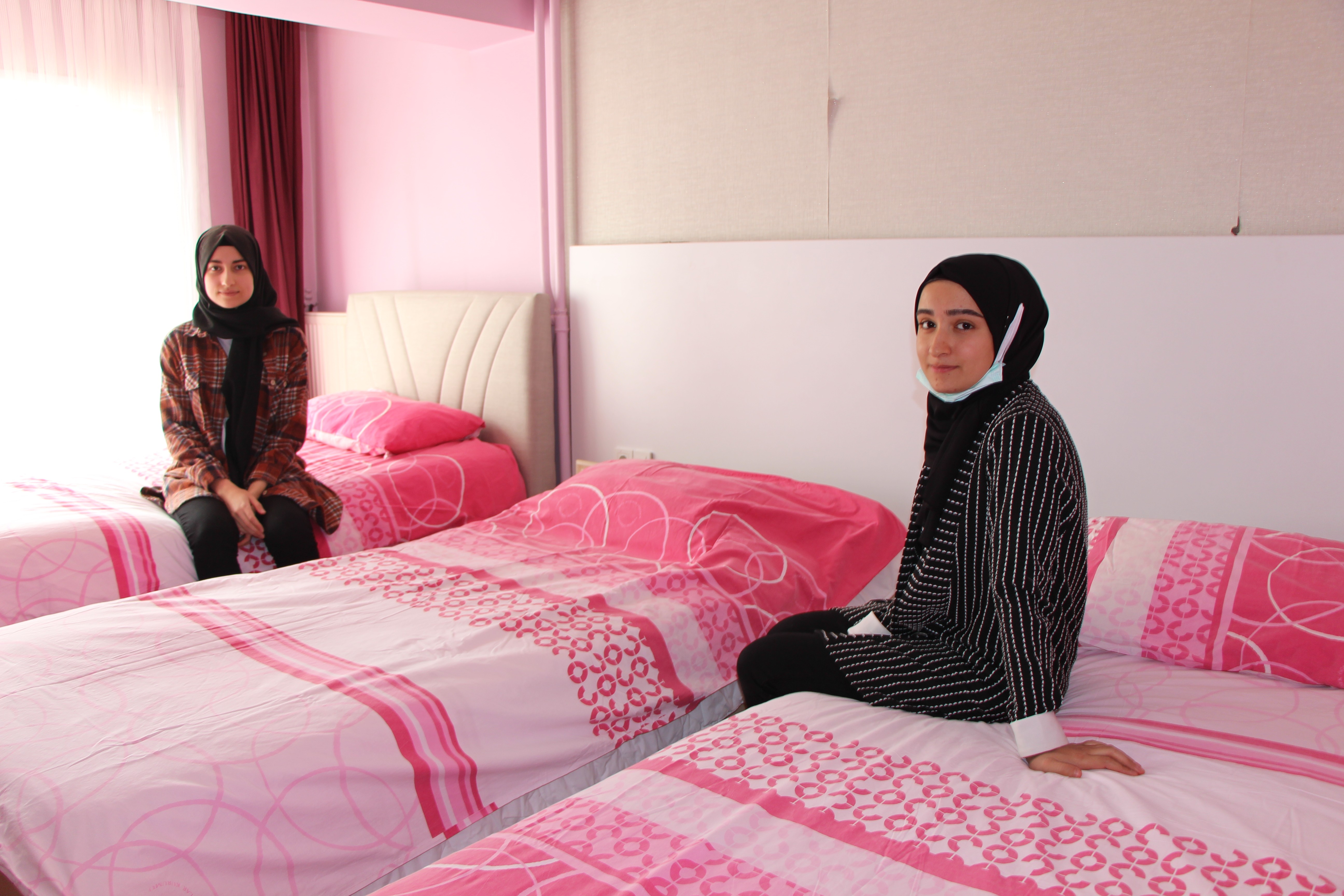 Üniversitelilere aylığı 500 TL’ye Yeşilırmak manzaralı otel