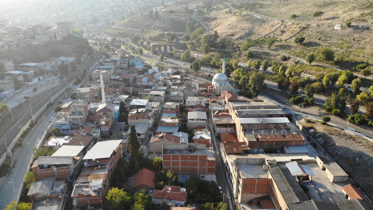 İzmir'in göbeğinde, görüntüsüyle dikkat çekiyordu: Yeşildere'de dönüşümü için ön çalışma başladı