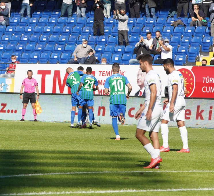 Çaykur Rizespor, Kasımpaşa'yı 2-1 mağlup etti