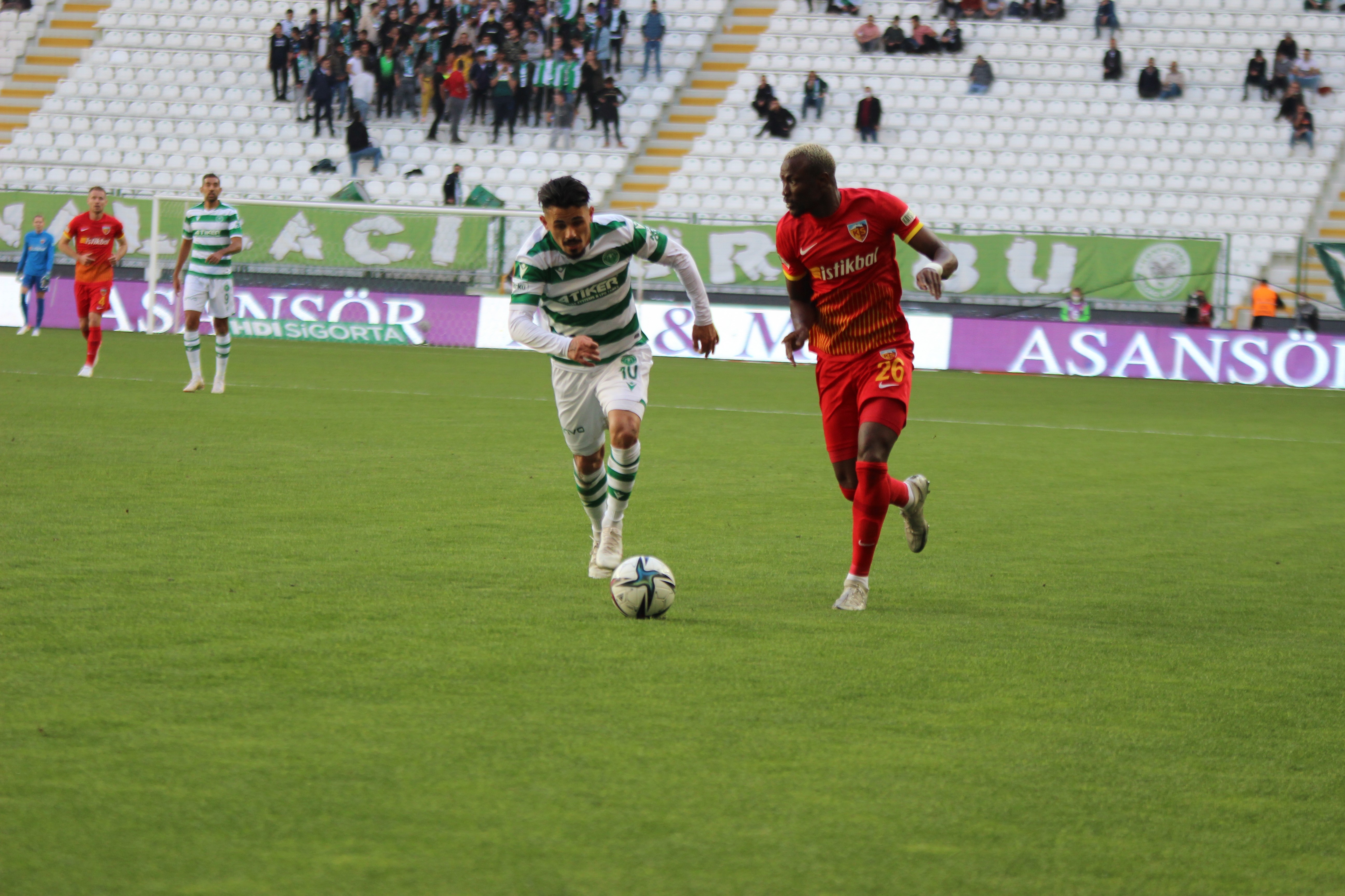 Kayserispor'a bir darbe de Konyaspor'dan!