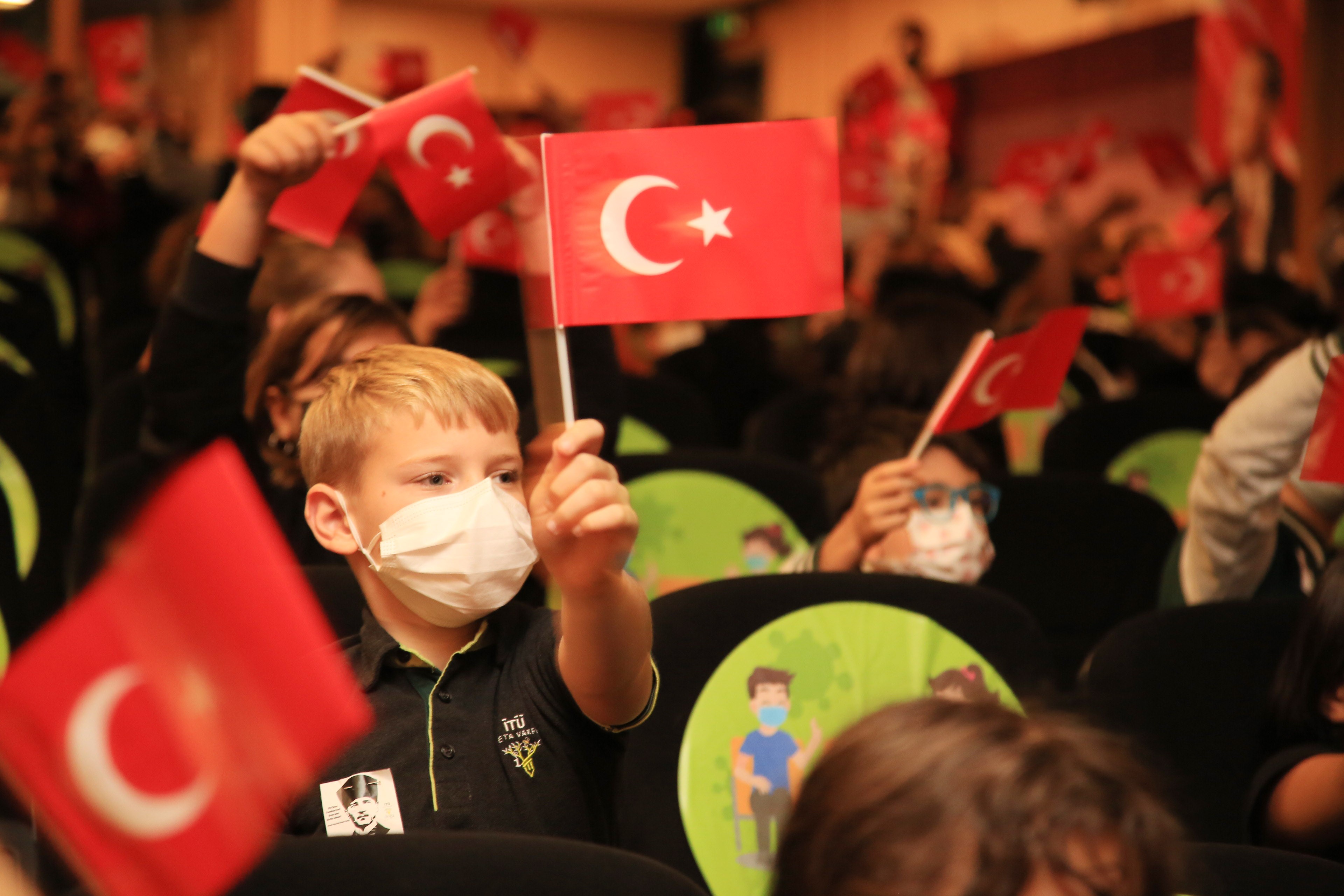 İTÜ ETA Vakfı Doğa Kolejlerinde Cumhuriyet Bayramı coşkusu